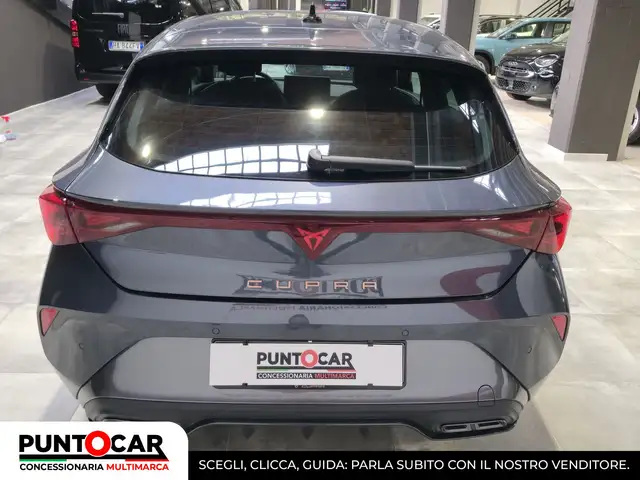 Cupra Leon view 5