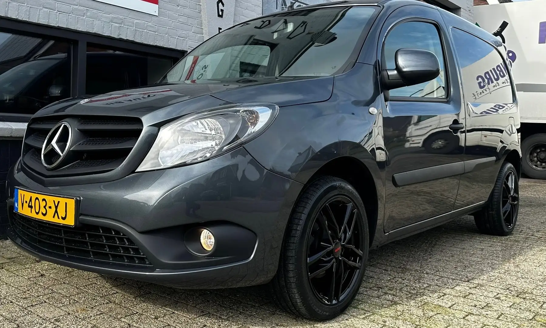 Mercedes-Benz Citan Citan 111 CDI BlueEFF. Grijs - 1