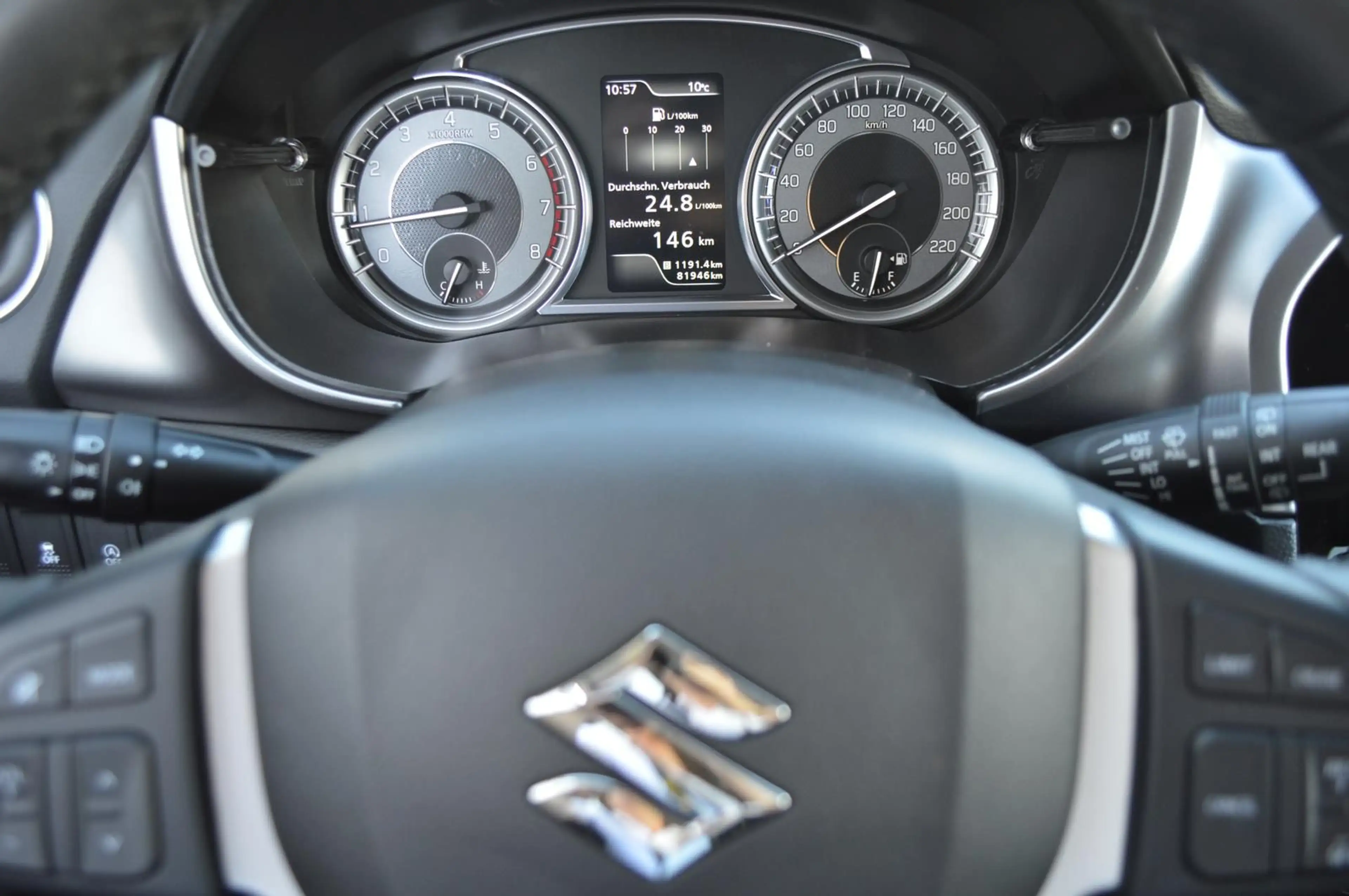 Suzuki Vitara S 4x2 Kamera*Navi*LED*AHK*Klimaaut.* — photo 15