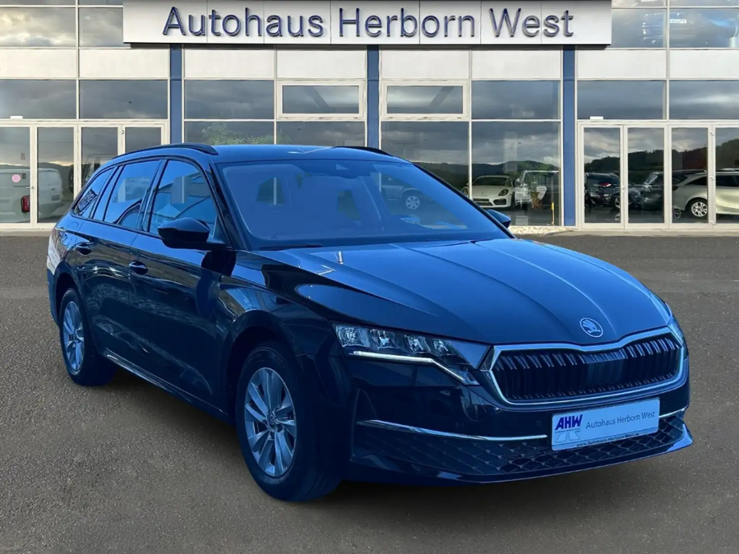 Skoda Octavia IV Combi 1.5 TSI e-TEC LED Navi AHK Vorbereitung P Nero - 2