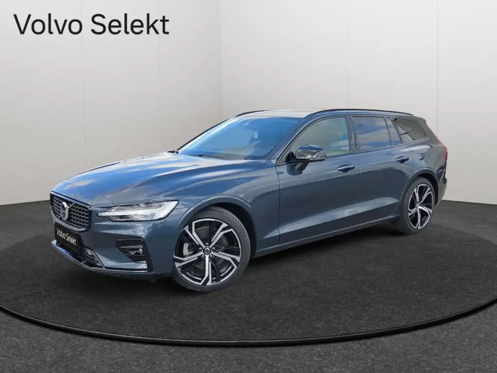 Volvo V60 2025 из Европы — купить под ключ