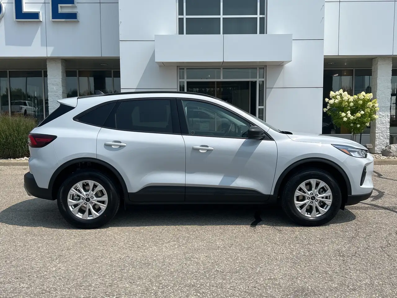 Ford Escape снимка Ford Escape