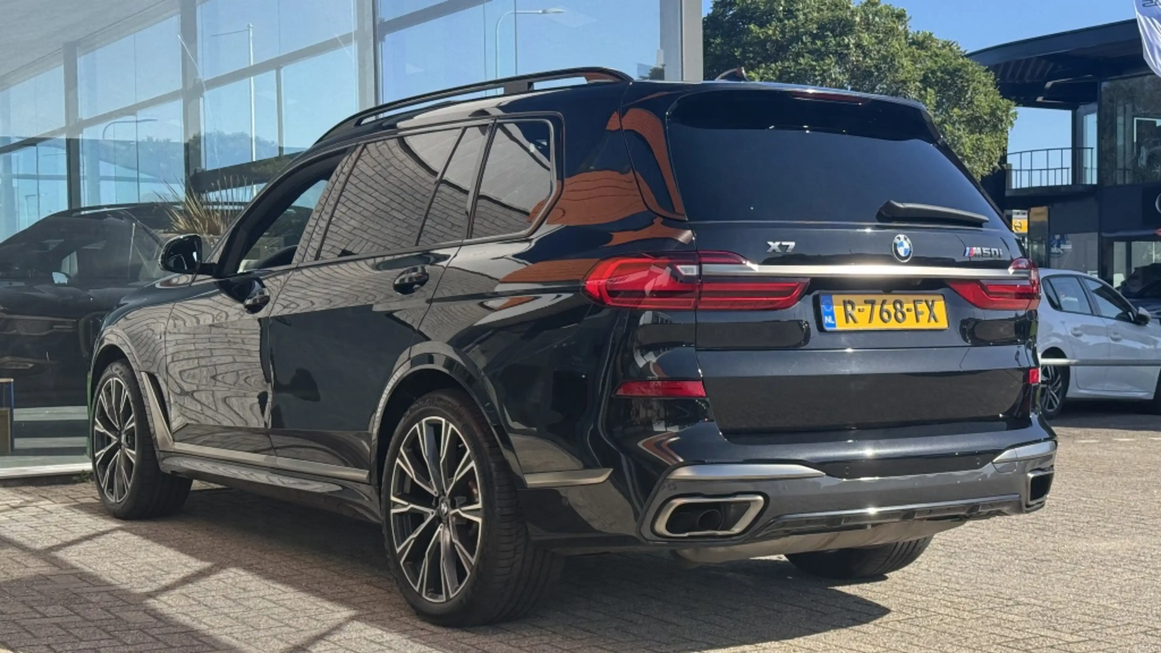 BMW X7 M50i High Executive | Pano | Head-Up | Trekhaak | — photo 5