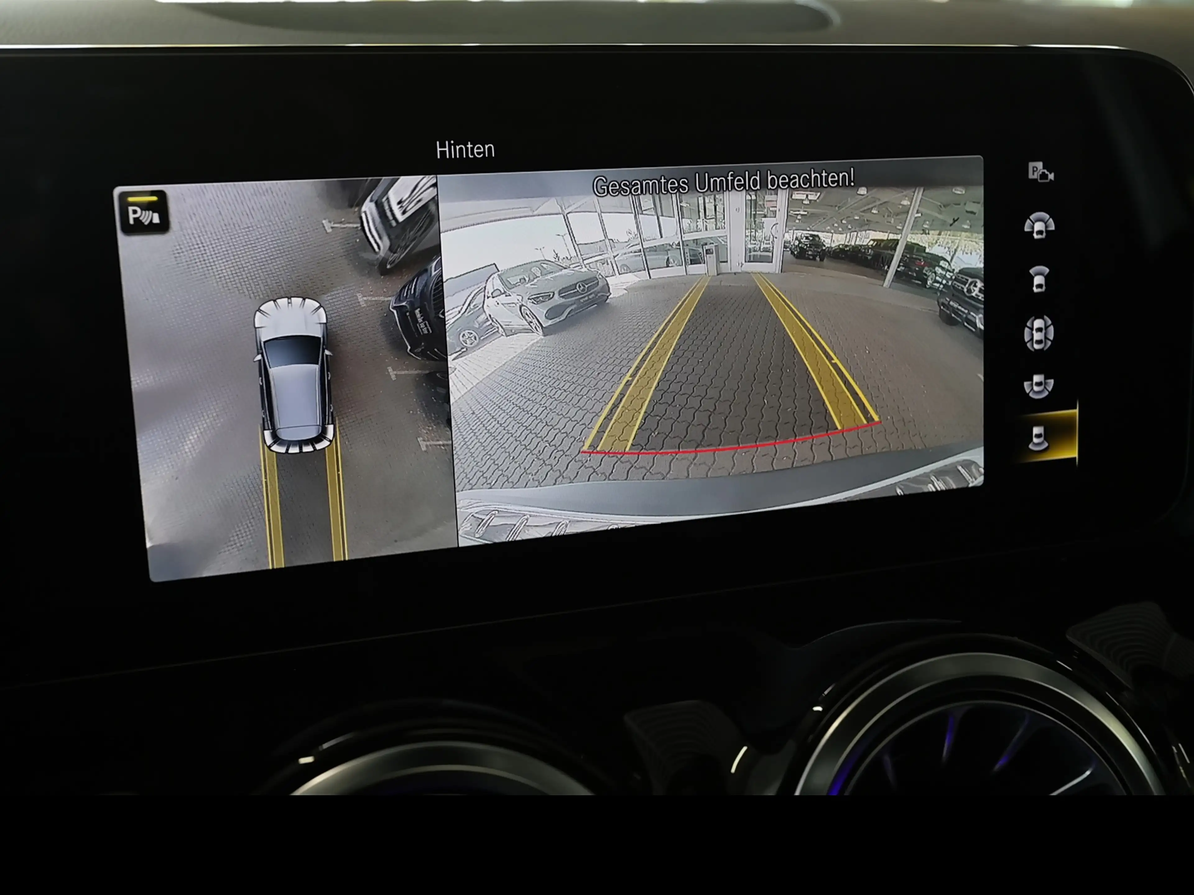 Mercedes-Benz EQA 250 AMG Panoschieb+360°+LED+Sitzh.+Night — photo 12