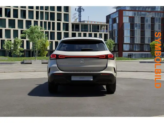 Mercedes-Benz EQA view 4
