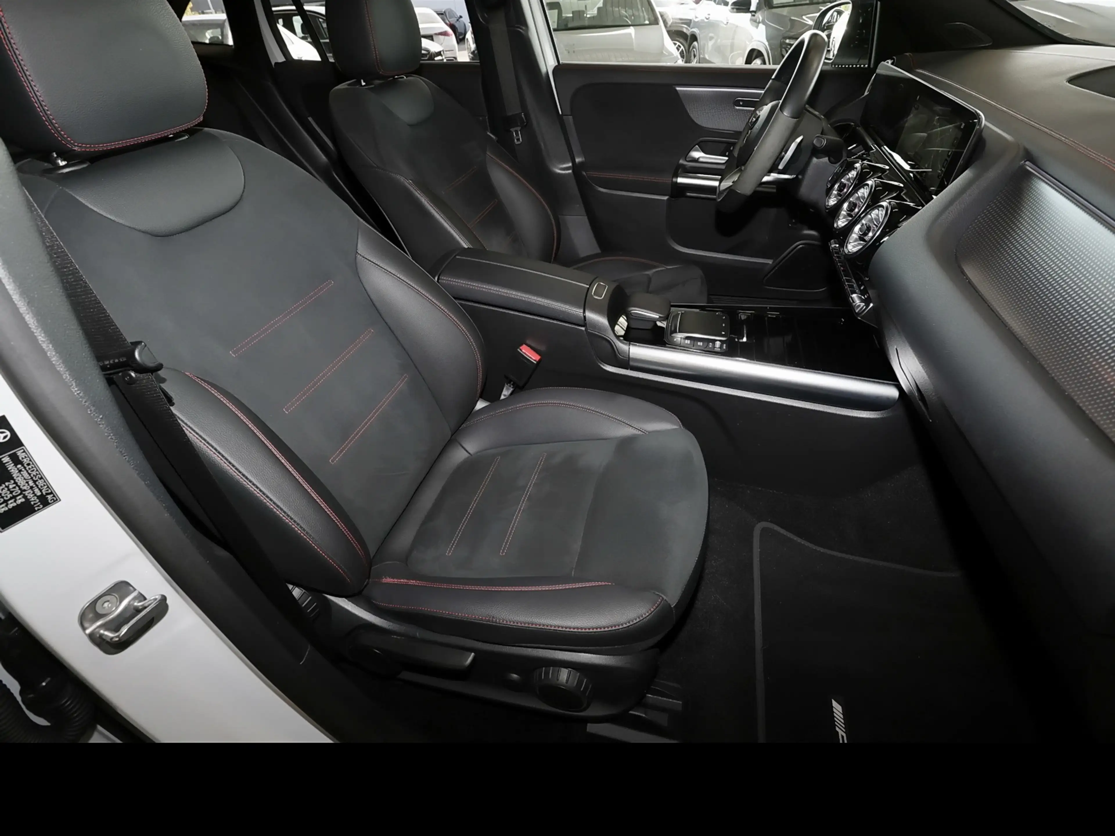 Mercedes-Benz EQA 250 AMG Panoschieb+360°+LED+Sitzh.+Night — photo 5