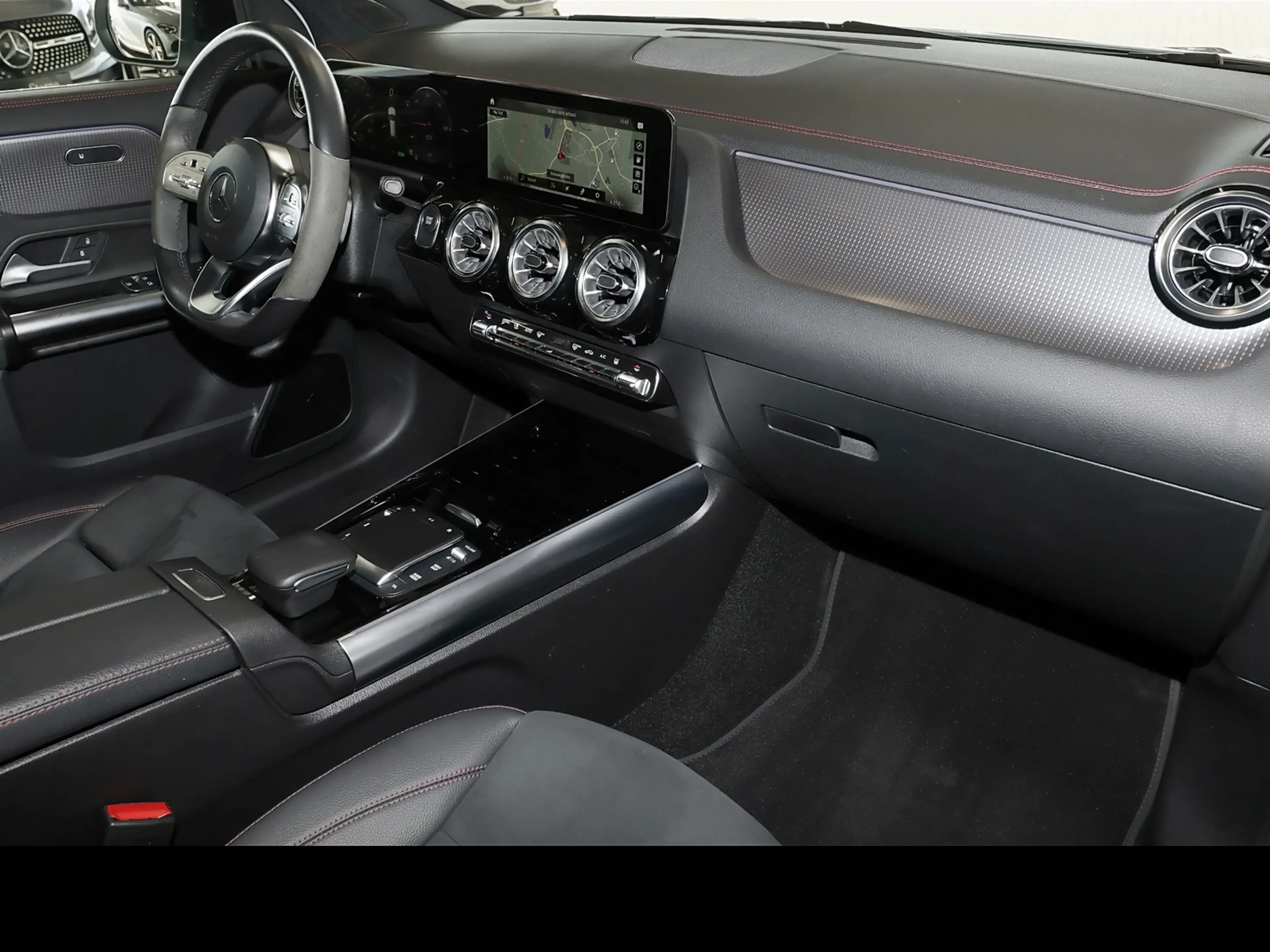 Mercedes-Benz EQA 250 AMG Panoschieb+360°+LED+Sitzh.+Night — photo 9