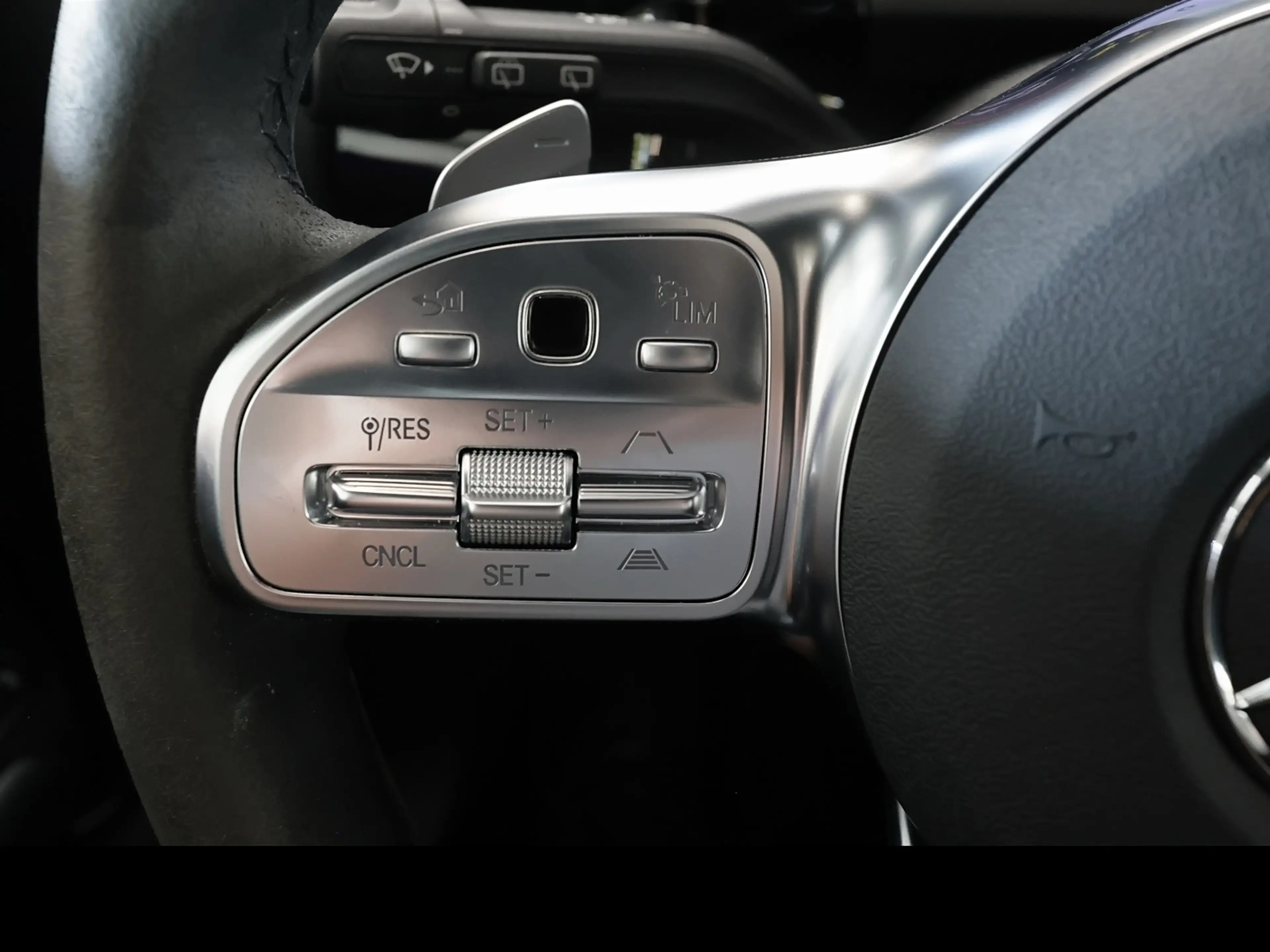Mercedes-Benz EQA 250 AMG Panoschieb+360°+LED+Sitzh.+Night — photo 13