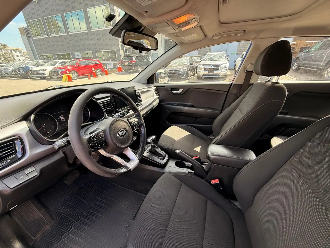 Kia Rio снимка Kia Rio
