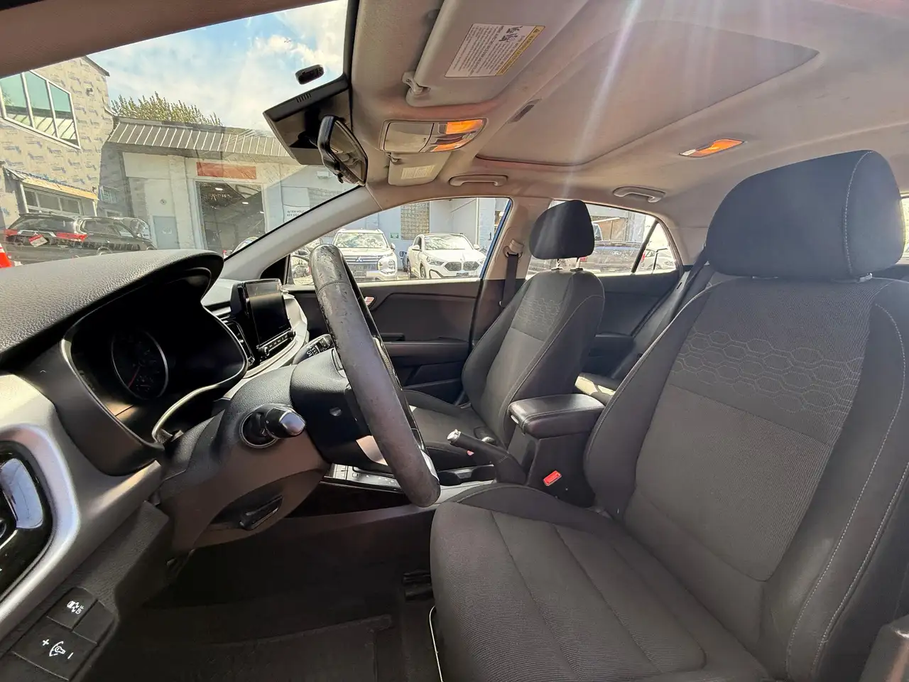 Kia Rio снимка Kia Rio