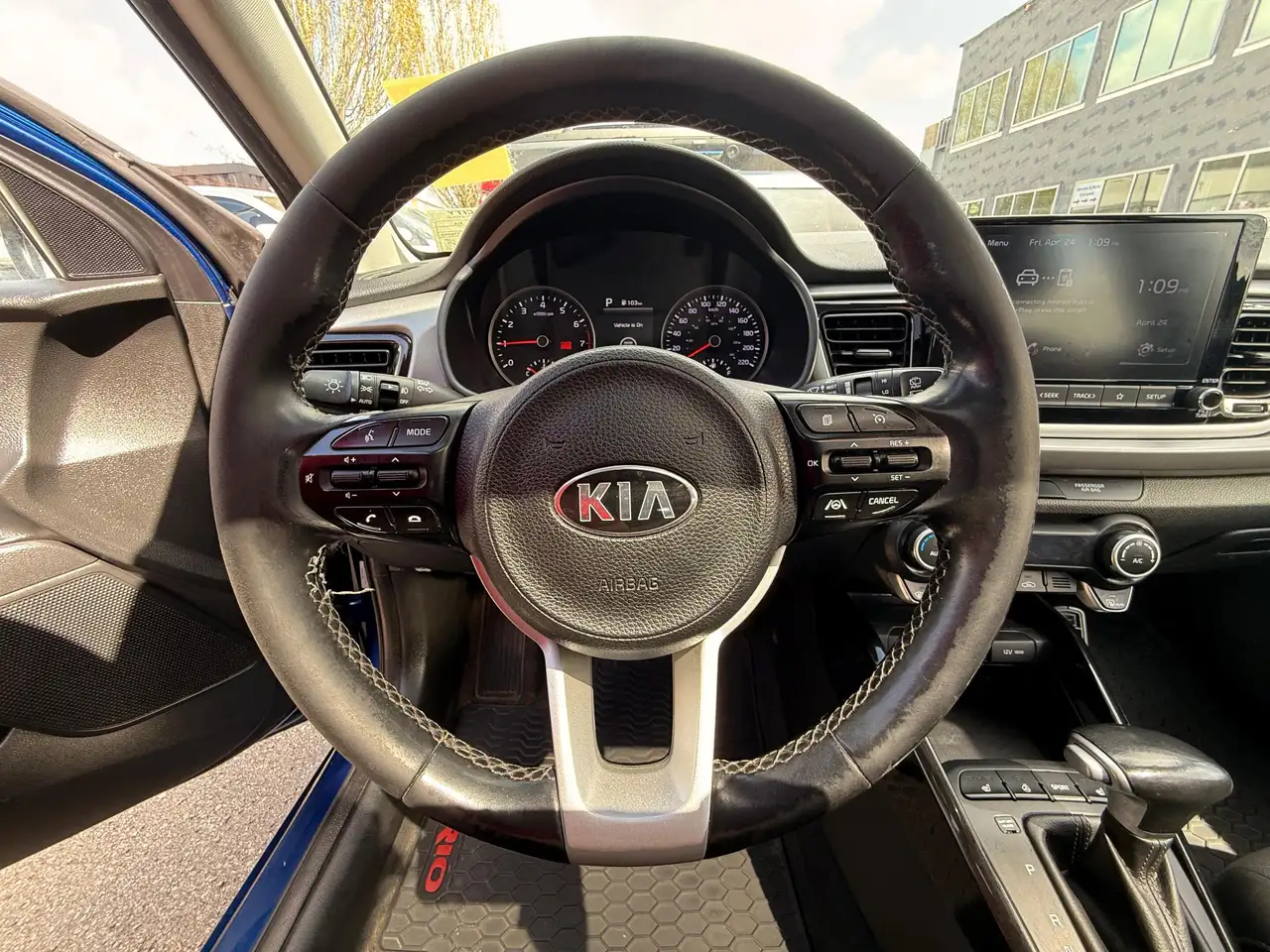 Kia Rio снимка Kia Rio