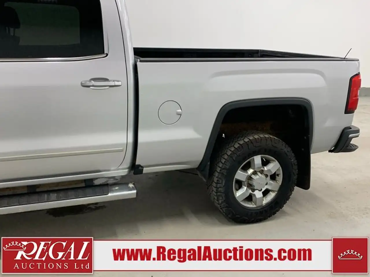GMC Sierra 2500HD снимка GMC Sierra 2500HD