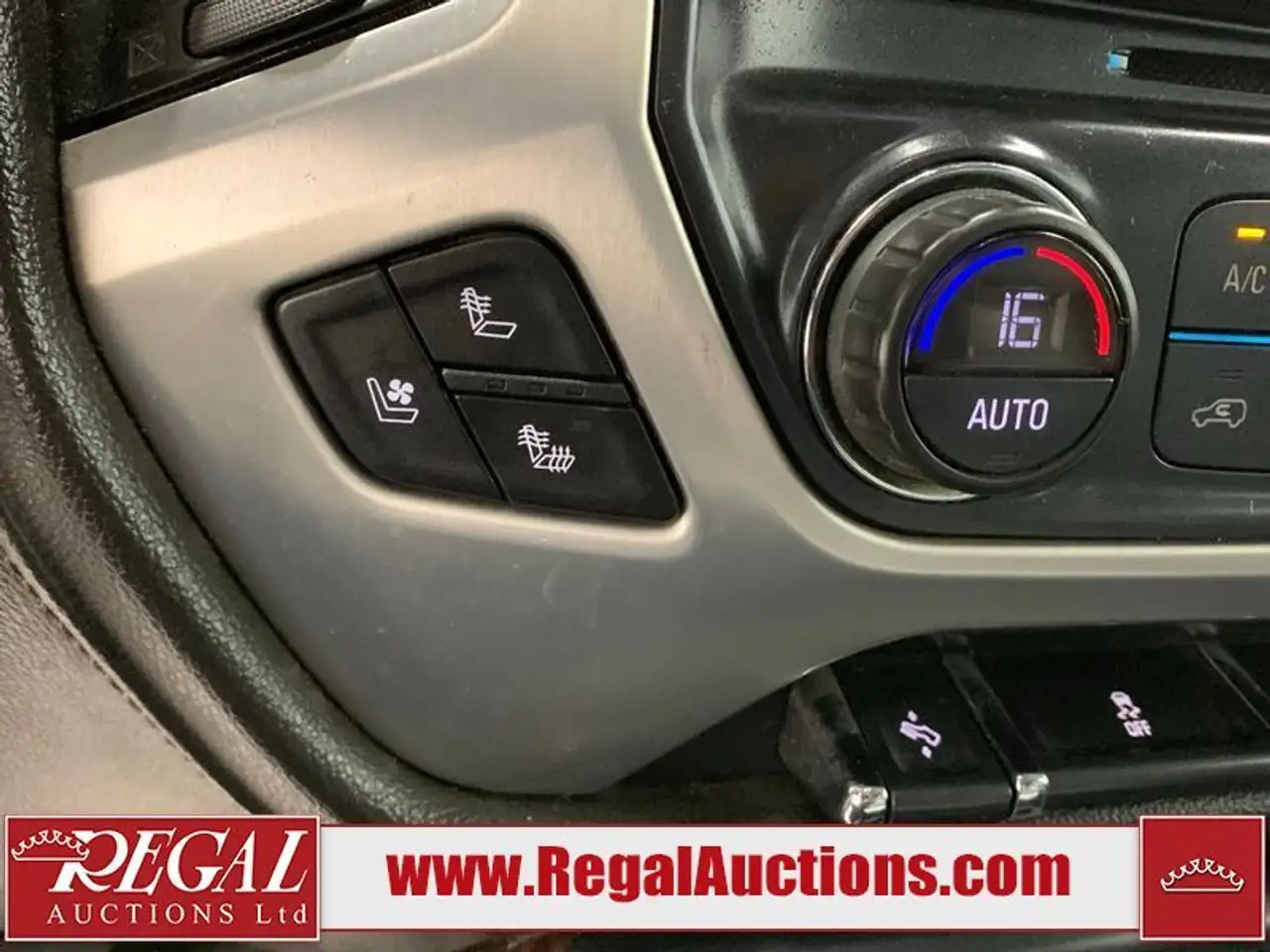GMC Sierra 2500HD снимка GMC Sierra 2500HD