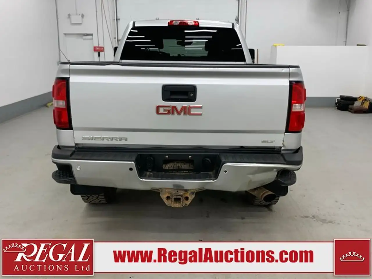 GMC Sierra 2500HD снимка GMC Sierra 2500HD