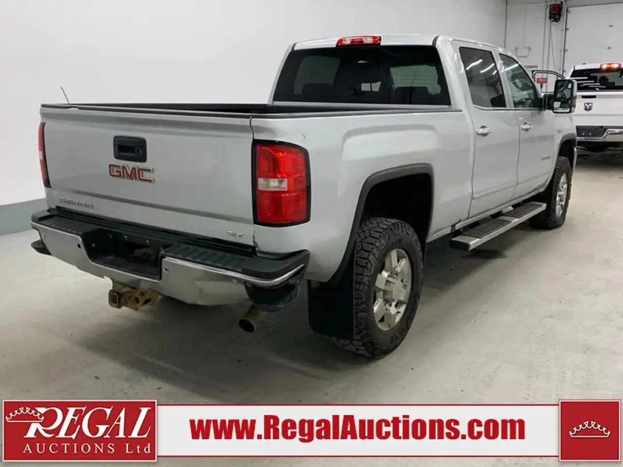 GMC Sierra 2500HD снимка GMC Sierra 2500HD