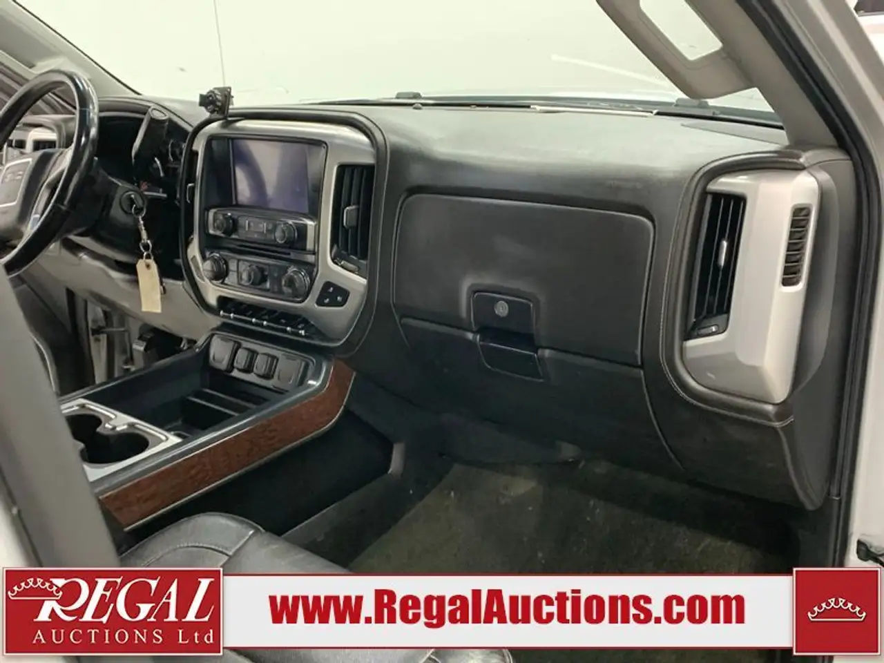 GMC Sierra 2500HD снимка GMC Sierra 2500HD