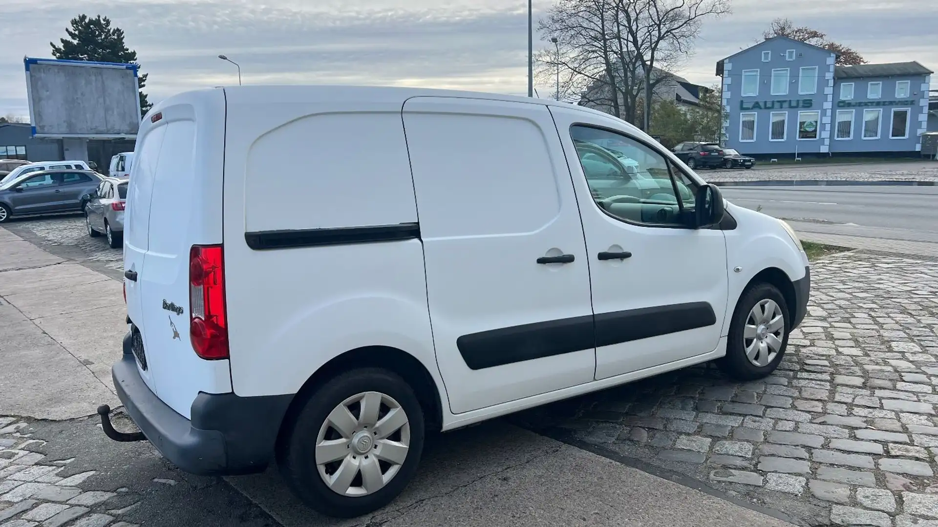 Citroen Berlingo Weiß - 2