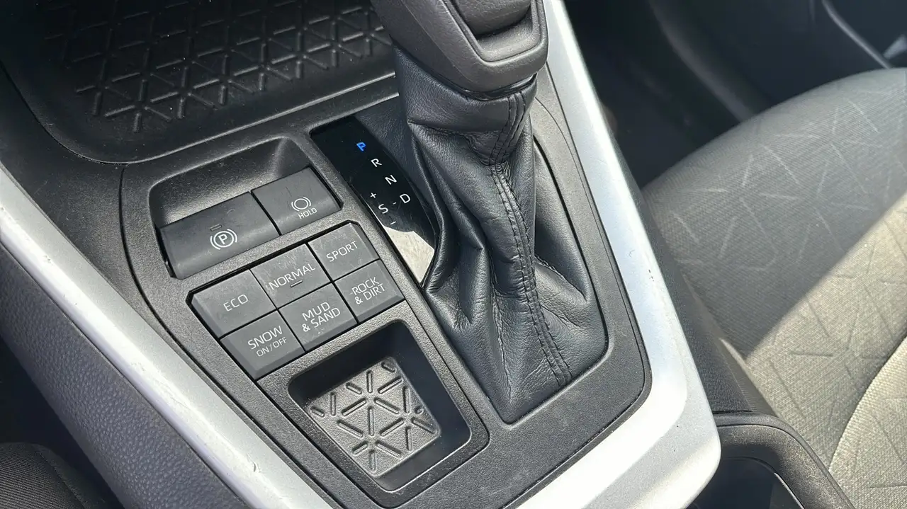 Toyota RAV 4 снимка Toyota RAV 4