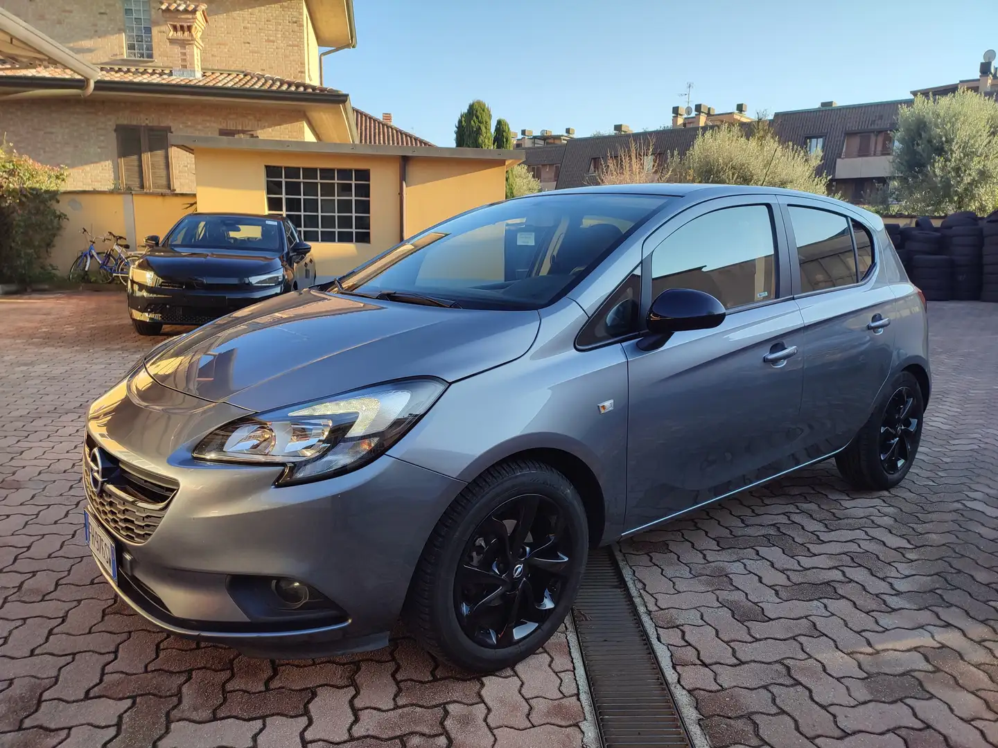 Opel Corsa Corsa 5p 1.2 b-Color 70 cv Vendita Senza Promo !!! Grau - 1