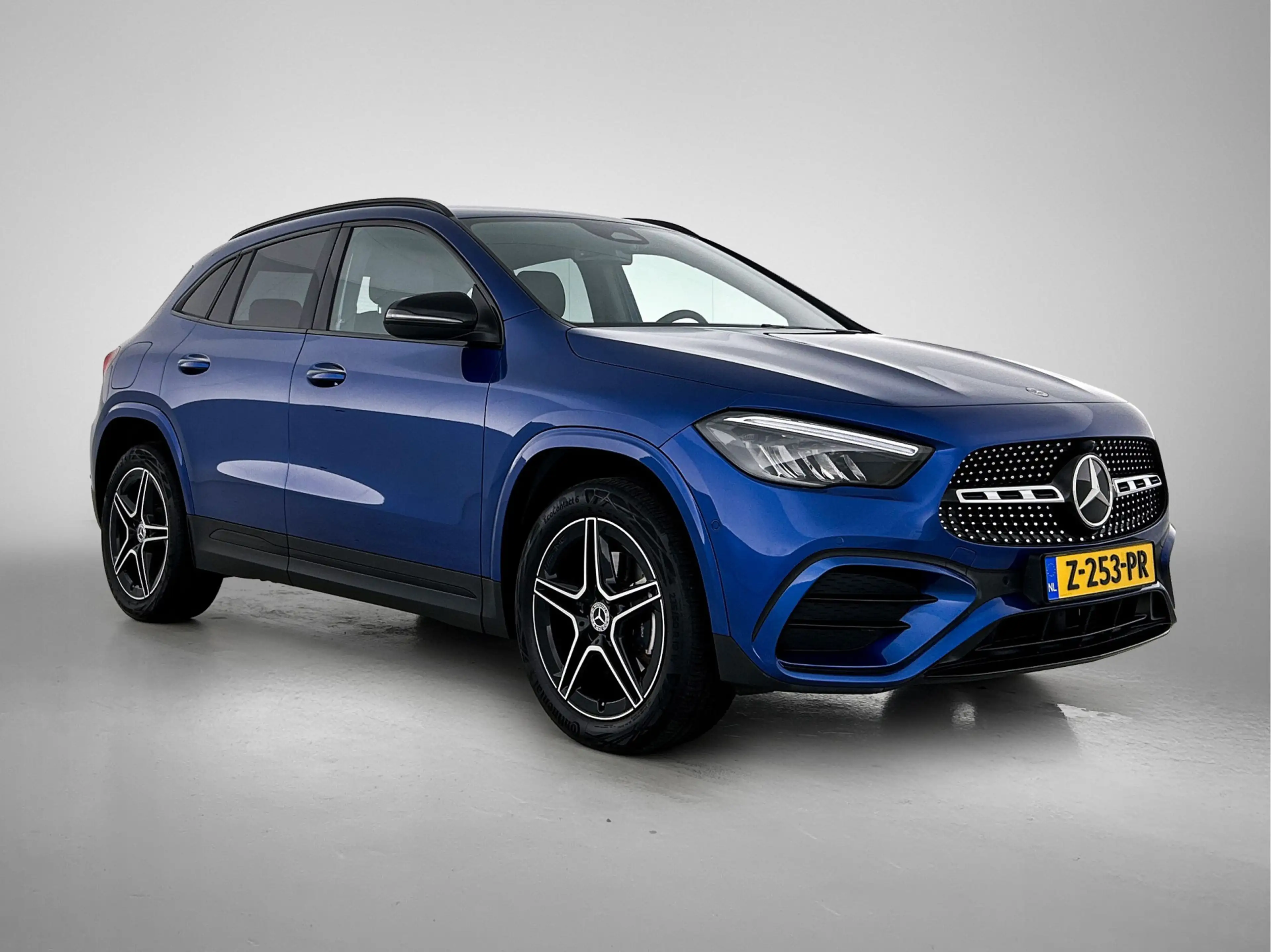 Mercedes-Benz GLA 250 e Star Edition AMG Line | Stoelverwarming, Achteru — photo 13