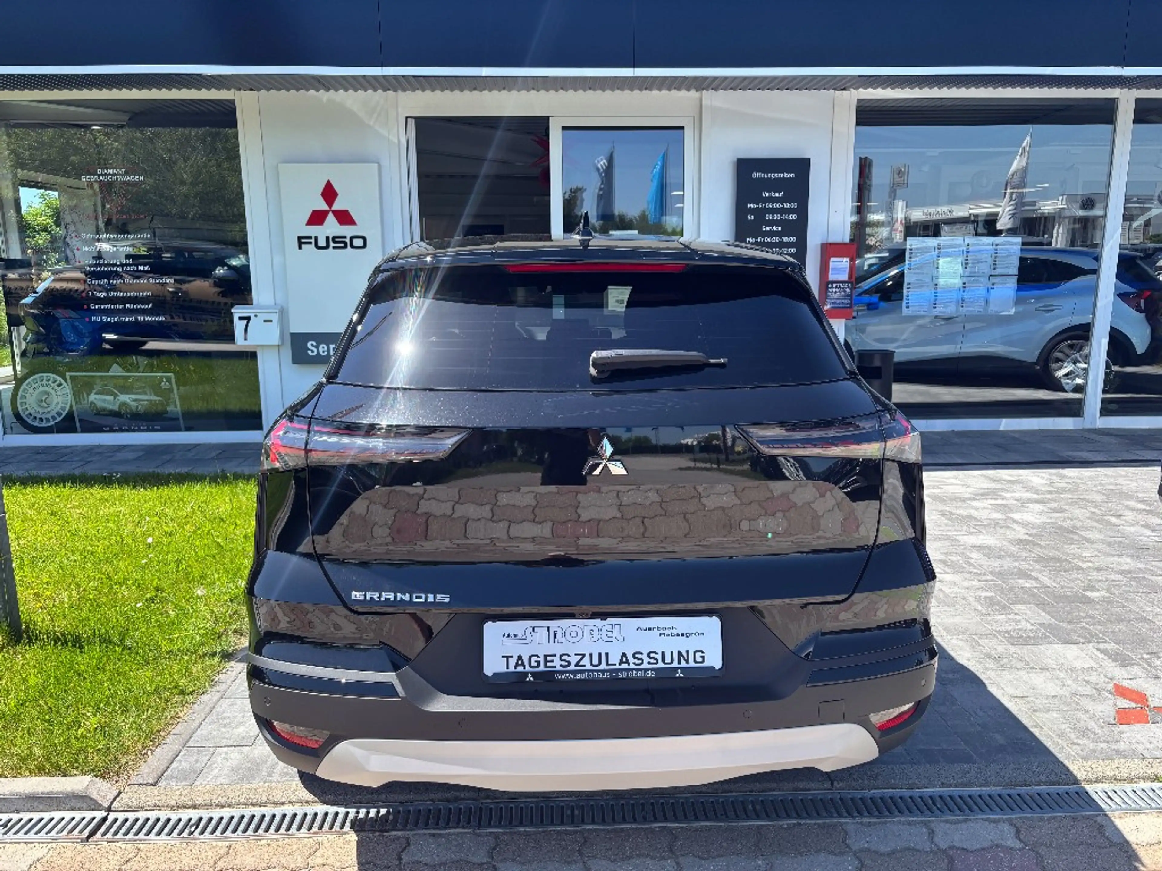 Mitsubishi Grandis Intro Edition 1.3 *AUTOMATIK*LED* — photo 14