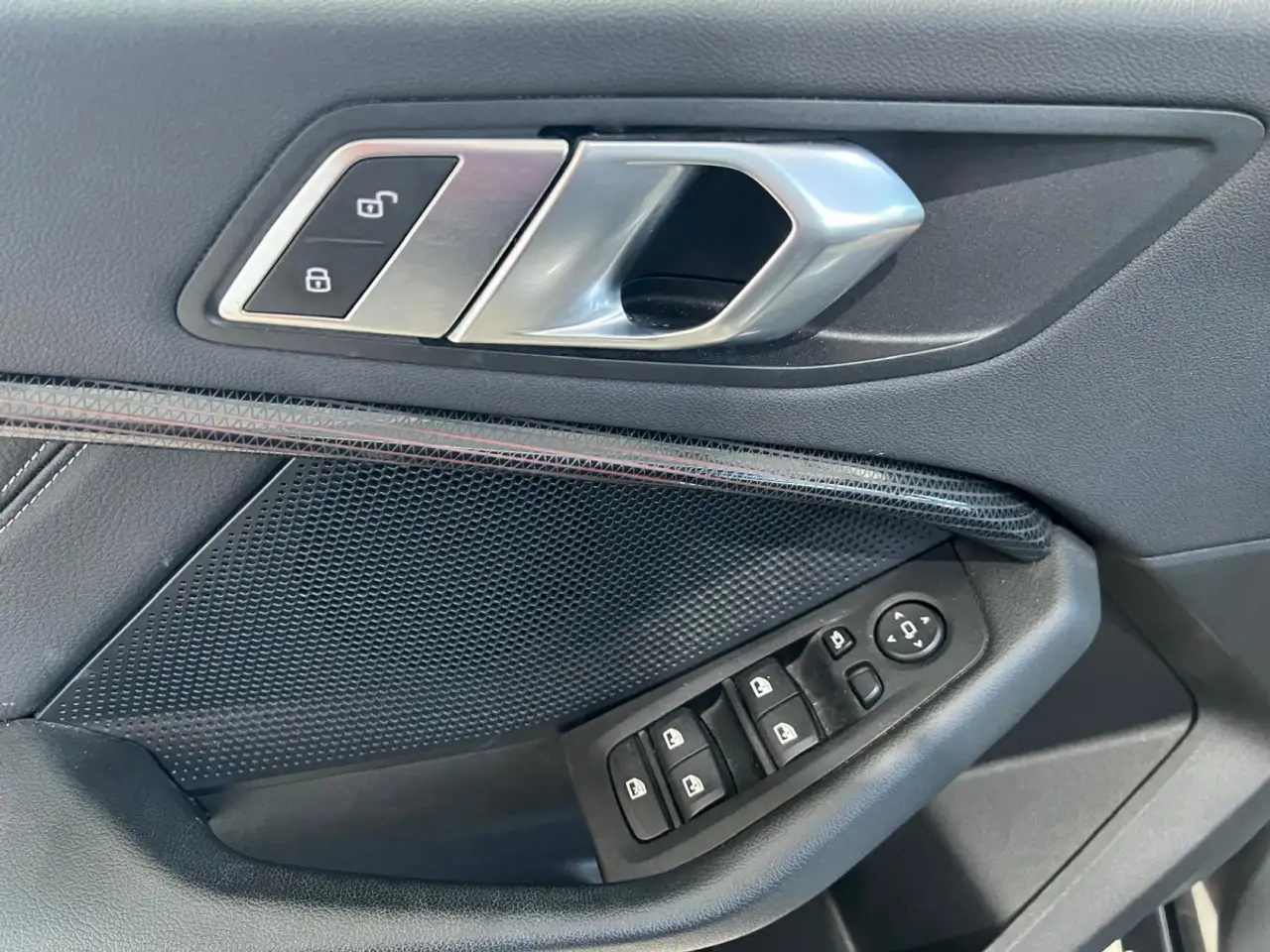 BMW 118 DA 150 SPORT LINE, CUIR, PANORAMIQUE, LED, ALU17'', миниатюра 13