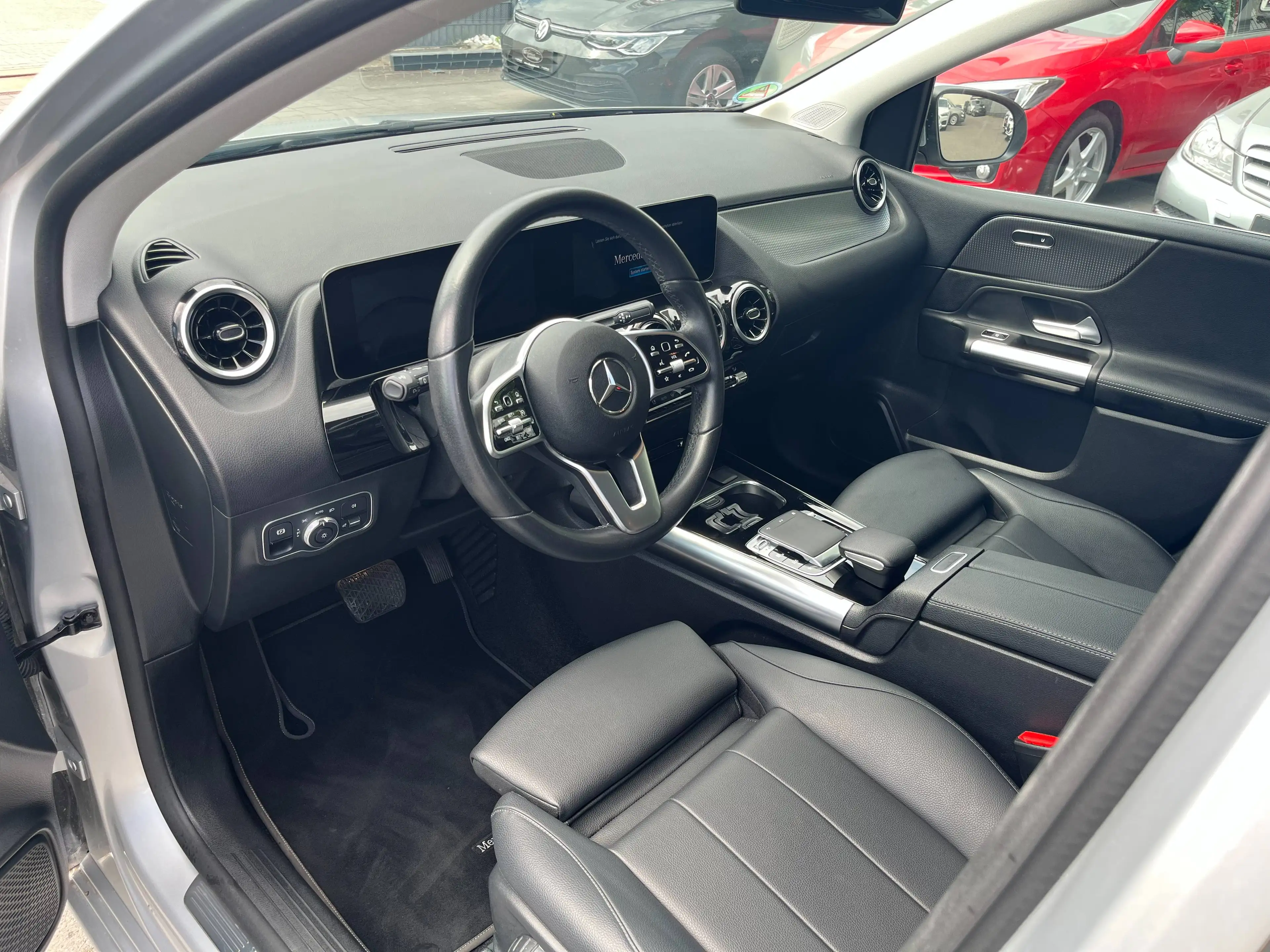 Mercedes-Benz B 180 Automatik / TÜV AU NEU*PDC*CARPLAY*NAVI*KAMERA* — photo 12