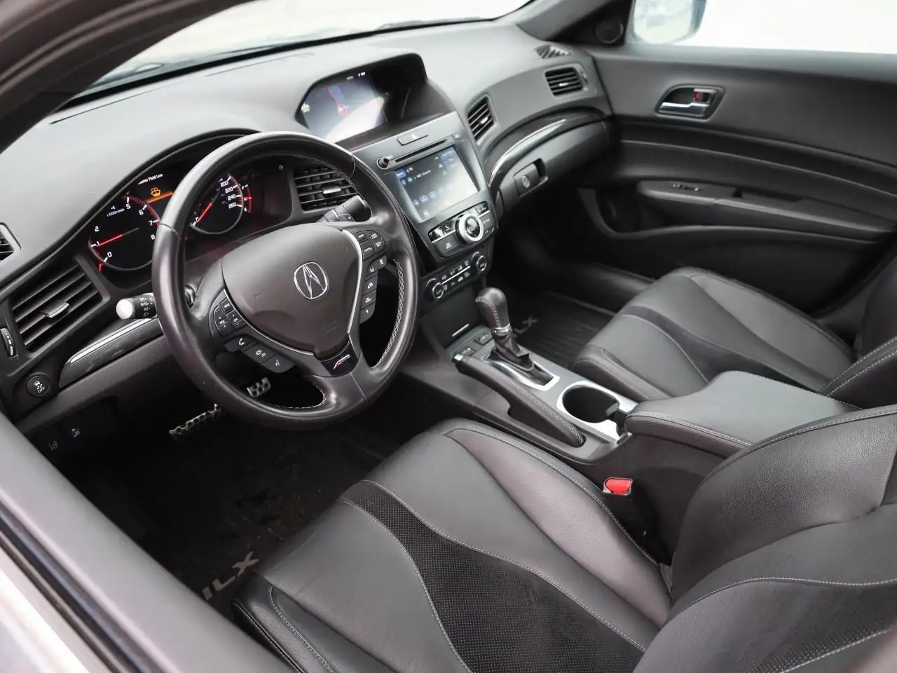 Acura ILX снимка Acura ILX