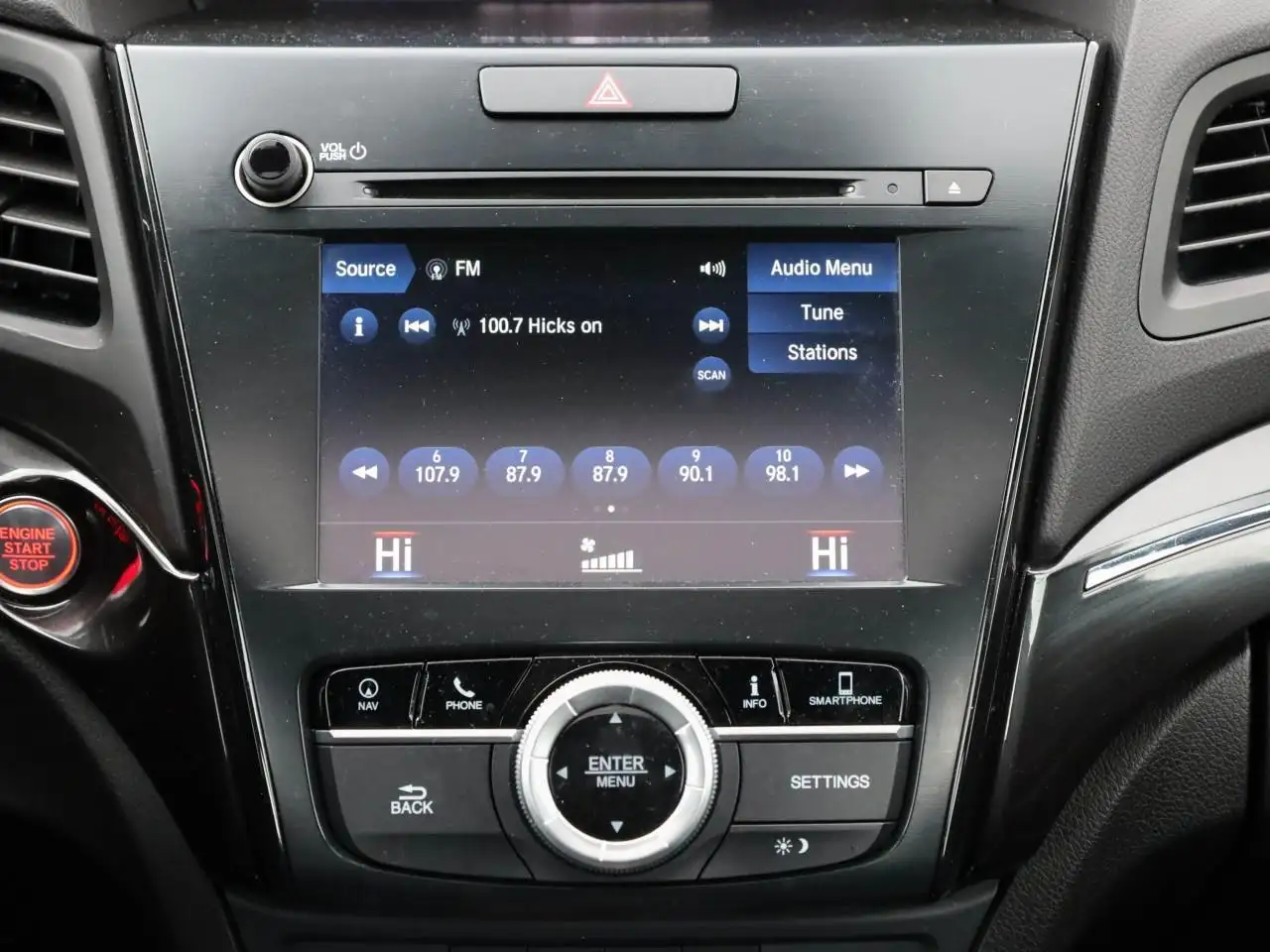 Acura ILX снимка Acura ILX