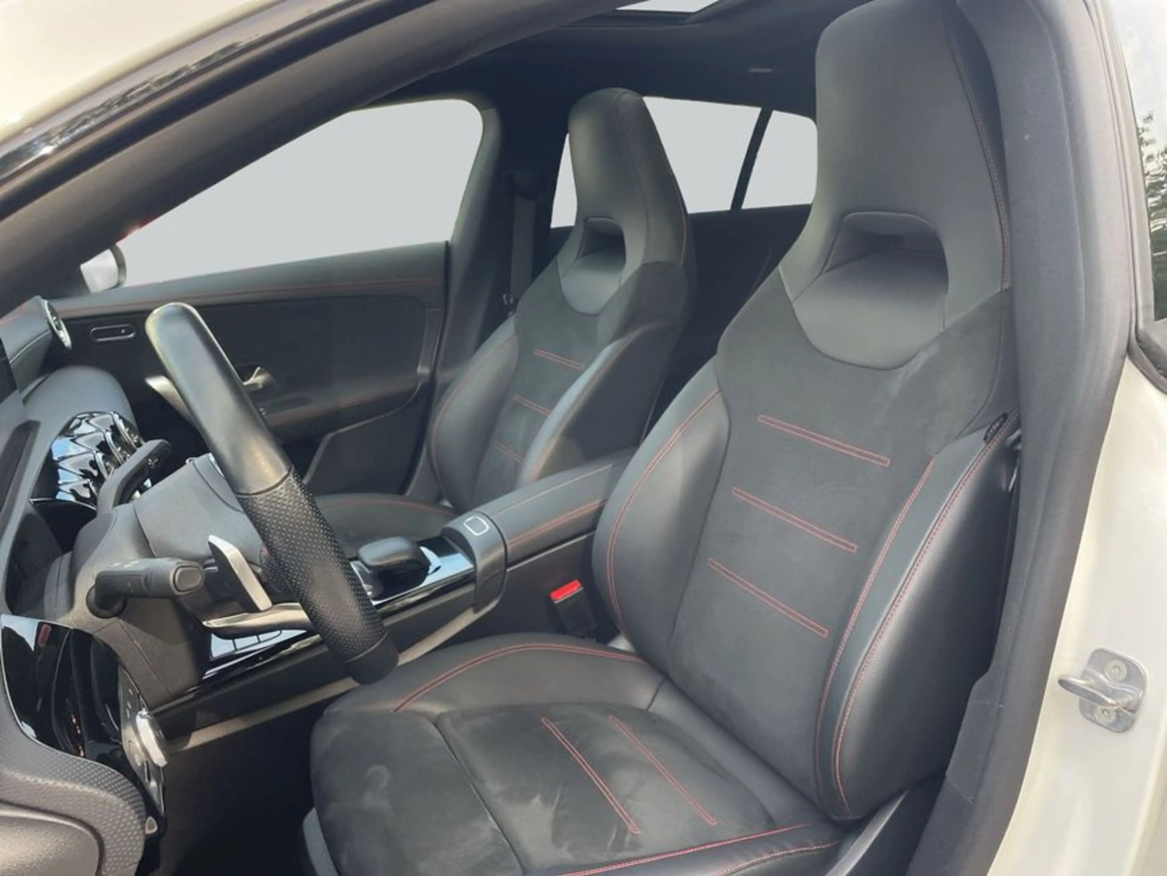 Mercedes-Benz CLA 250 CLA — photo 10