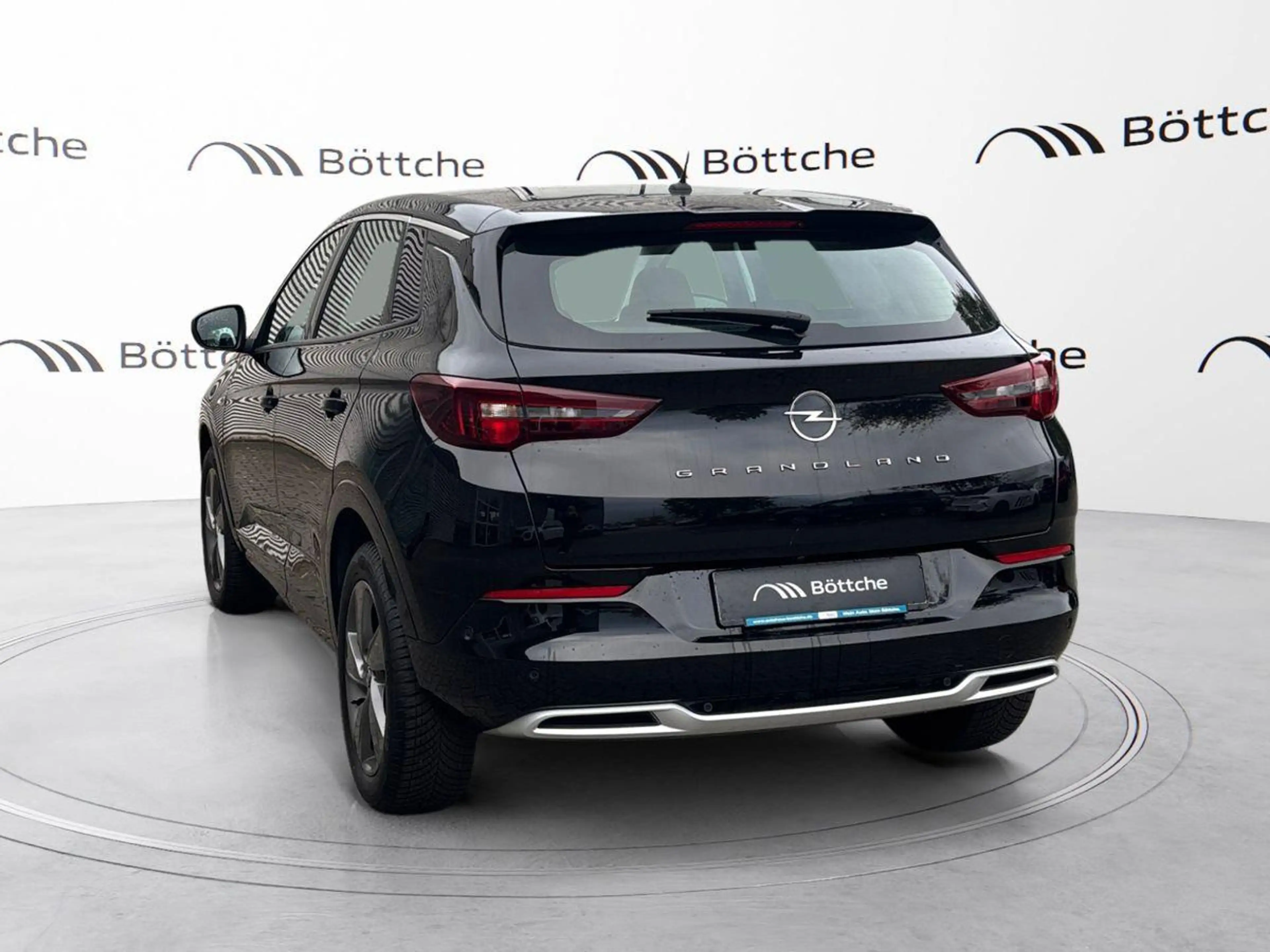 Opel Grandland Enjoy Metallic — photo 3