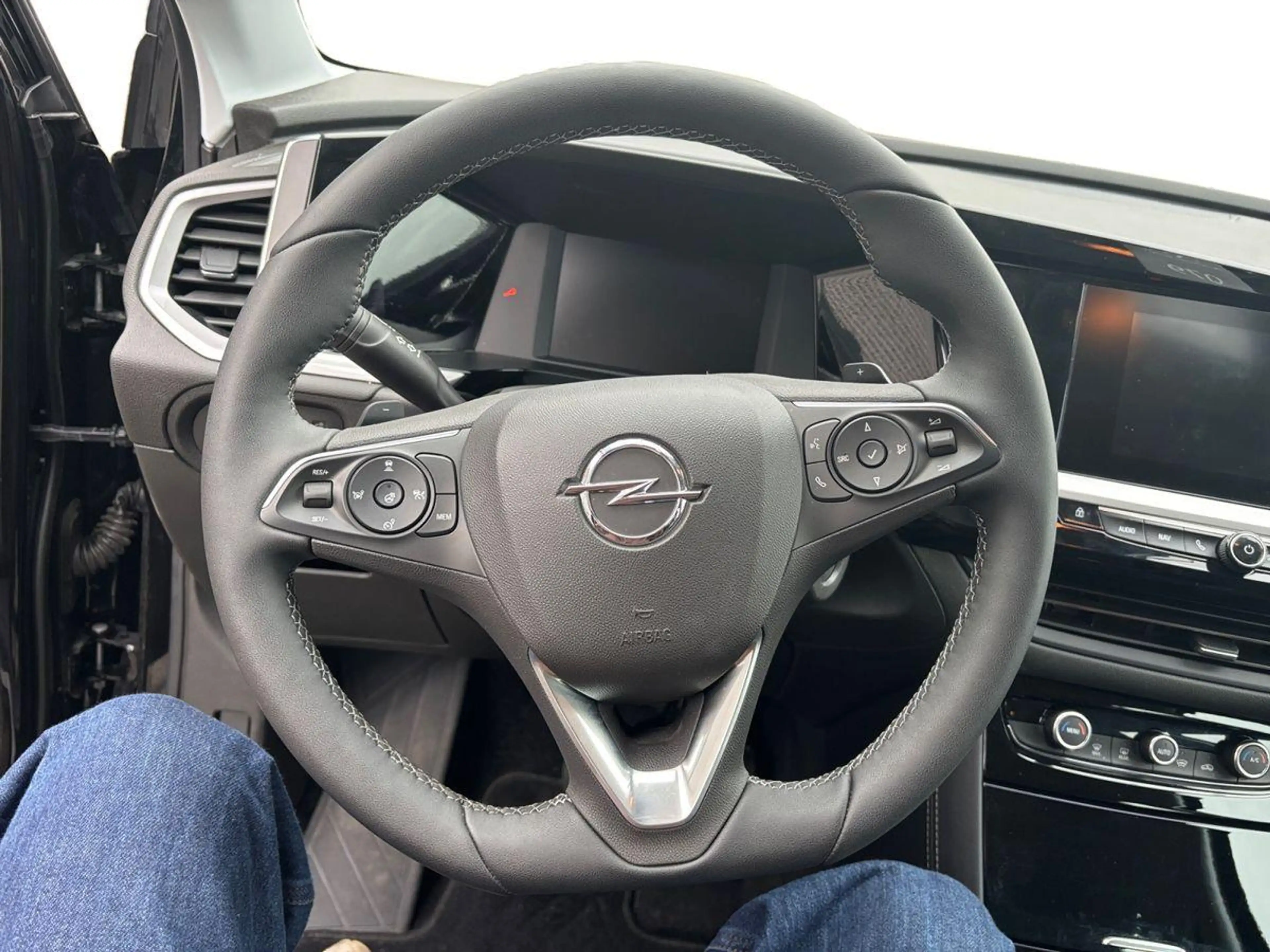 Opel Grandland Enjoy Metallic — photo 7