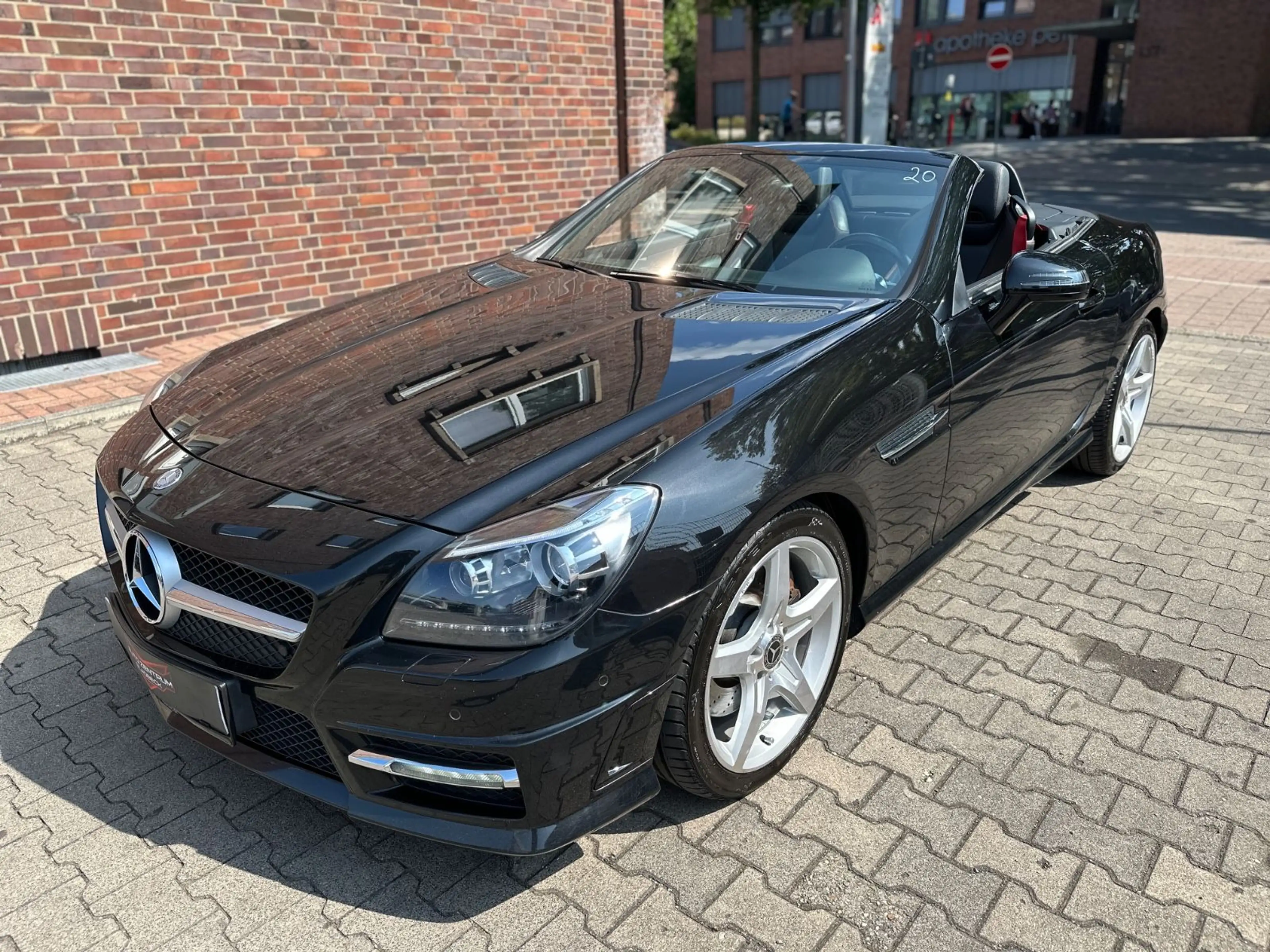 Mercedes-Benz SLK 250 BlueEfficiency*AMG LINE*GARANTIE*
