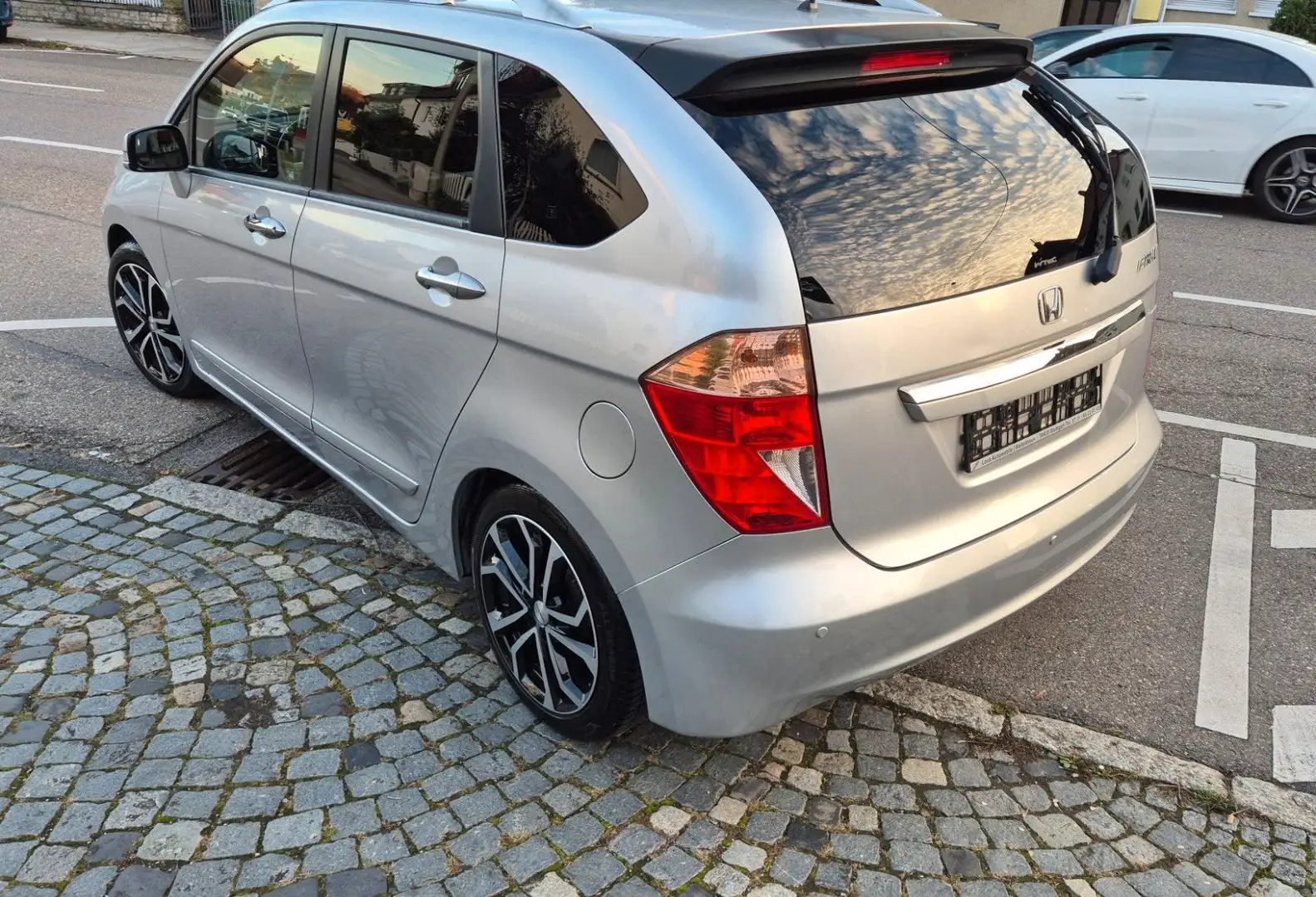 Honda FR-V 1.8 Comfort /Klima-PDC-17"Zoll-Temp.-6Sitze Silber - 2