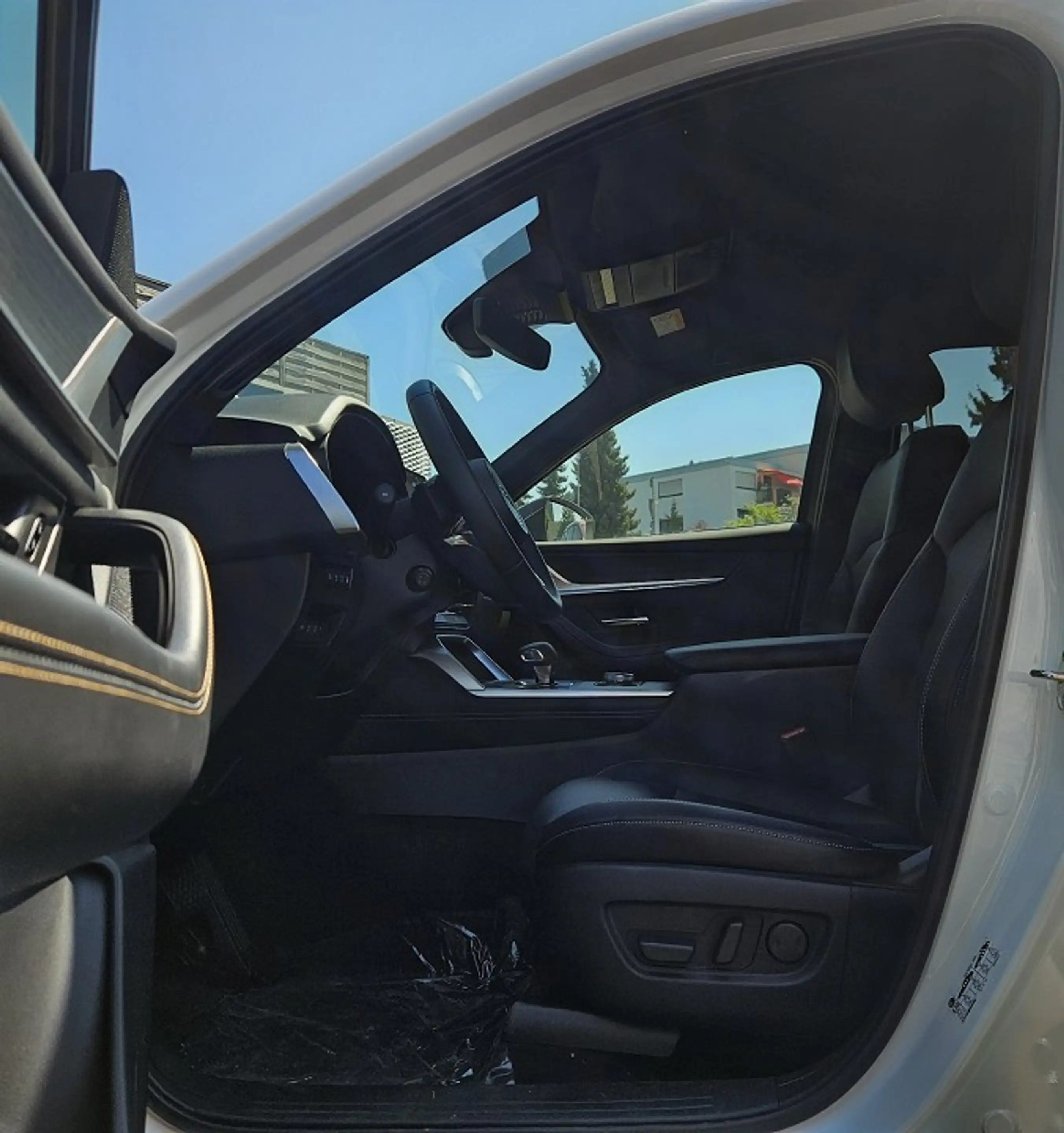 Mazda CX-60 2.5 e-SKYACTIV PHEV 8AT AWD Homura COSO — photo 13