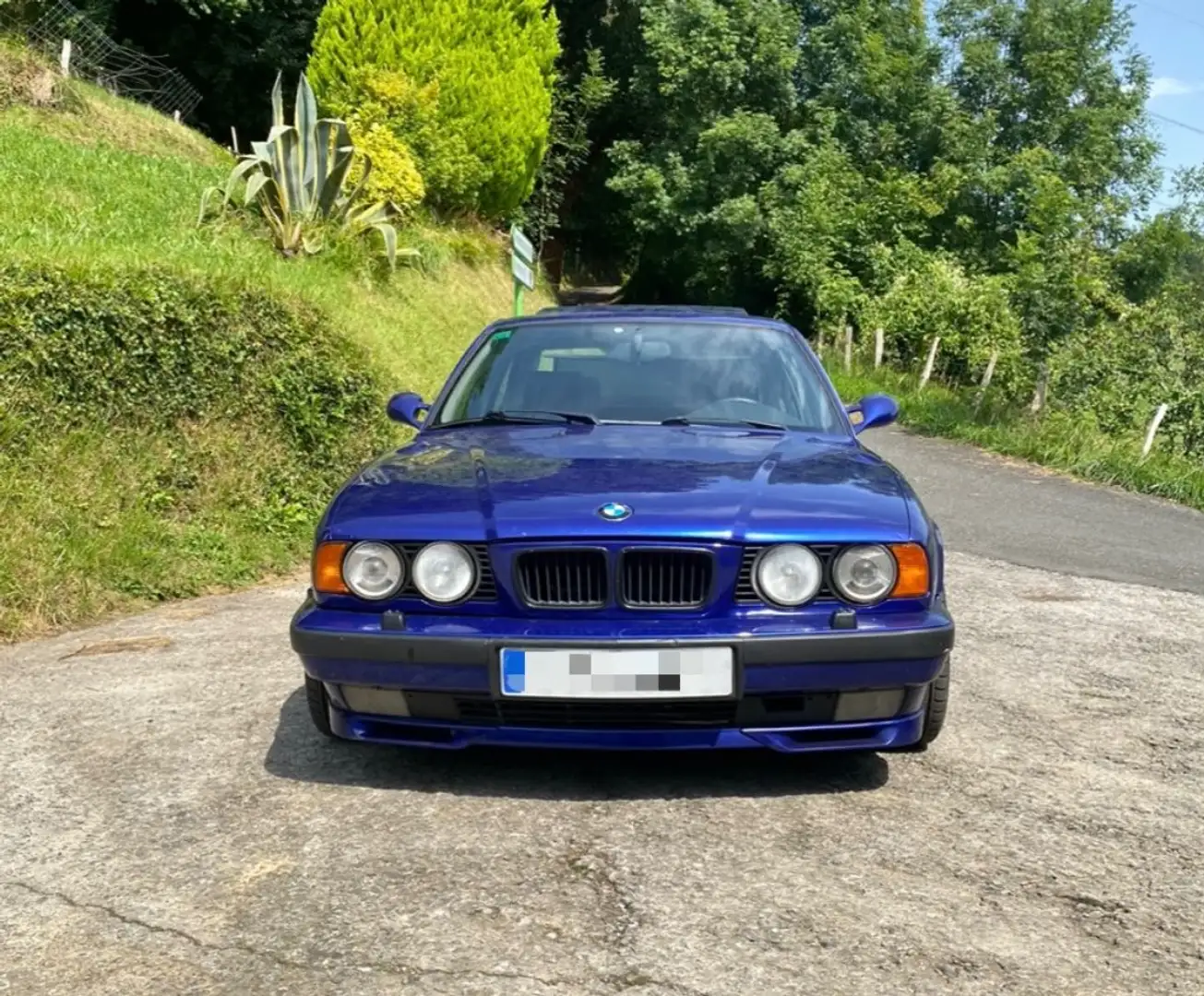 BMW 540 540i - 1