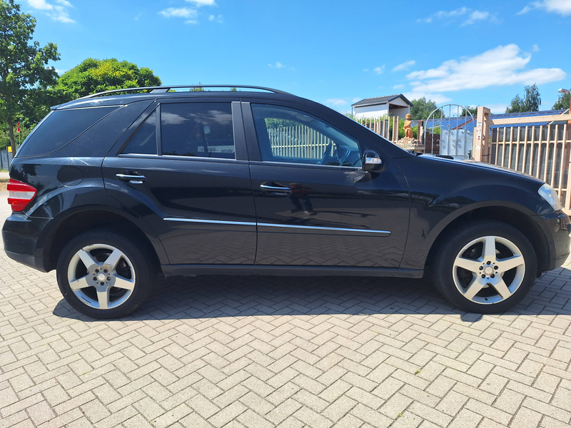 Mercedes-Benz ML 320 ML 320 CDI 4Matic (164.122) — photo 3