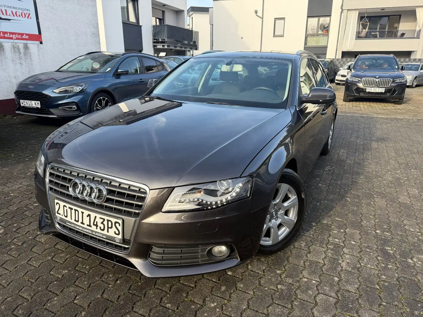 Audi A4 2.0TDI AVANT AMBIENTE XENON NAVI-GROSS PDC Gris - 2