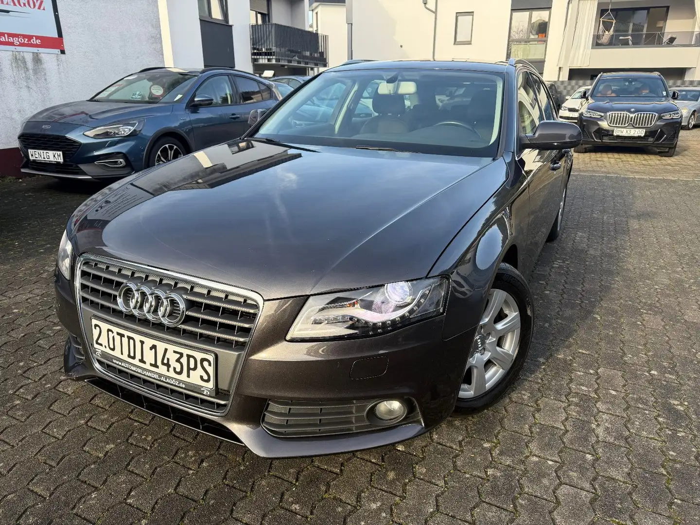 Audi A4 2.0TDI AVANT AMBIENTE XENON NAVI-GROSS PDC Gris - 1