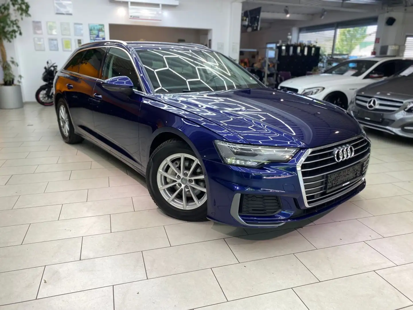 Audi A6 40 2.0 TDI Avant S-Line Automatik 1.Hd Navi RueFaK Blau - 1