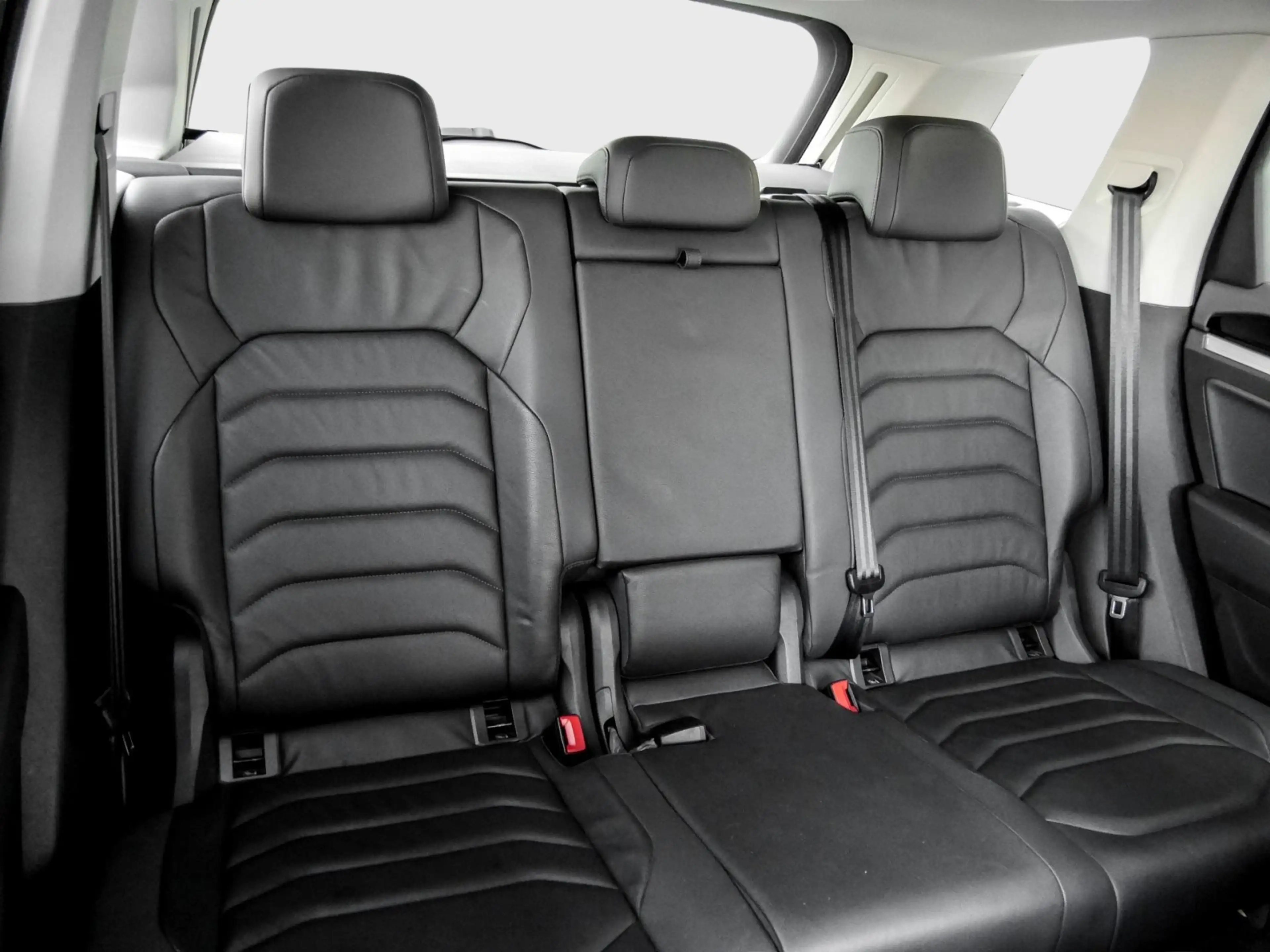Volkswagen Touareg V6 TDI AHK Leder Luftf. Kamera Fahrass+ — photo 4