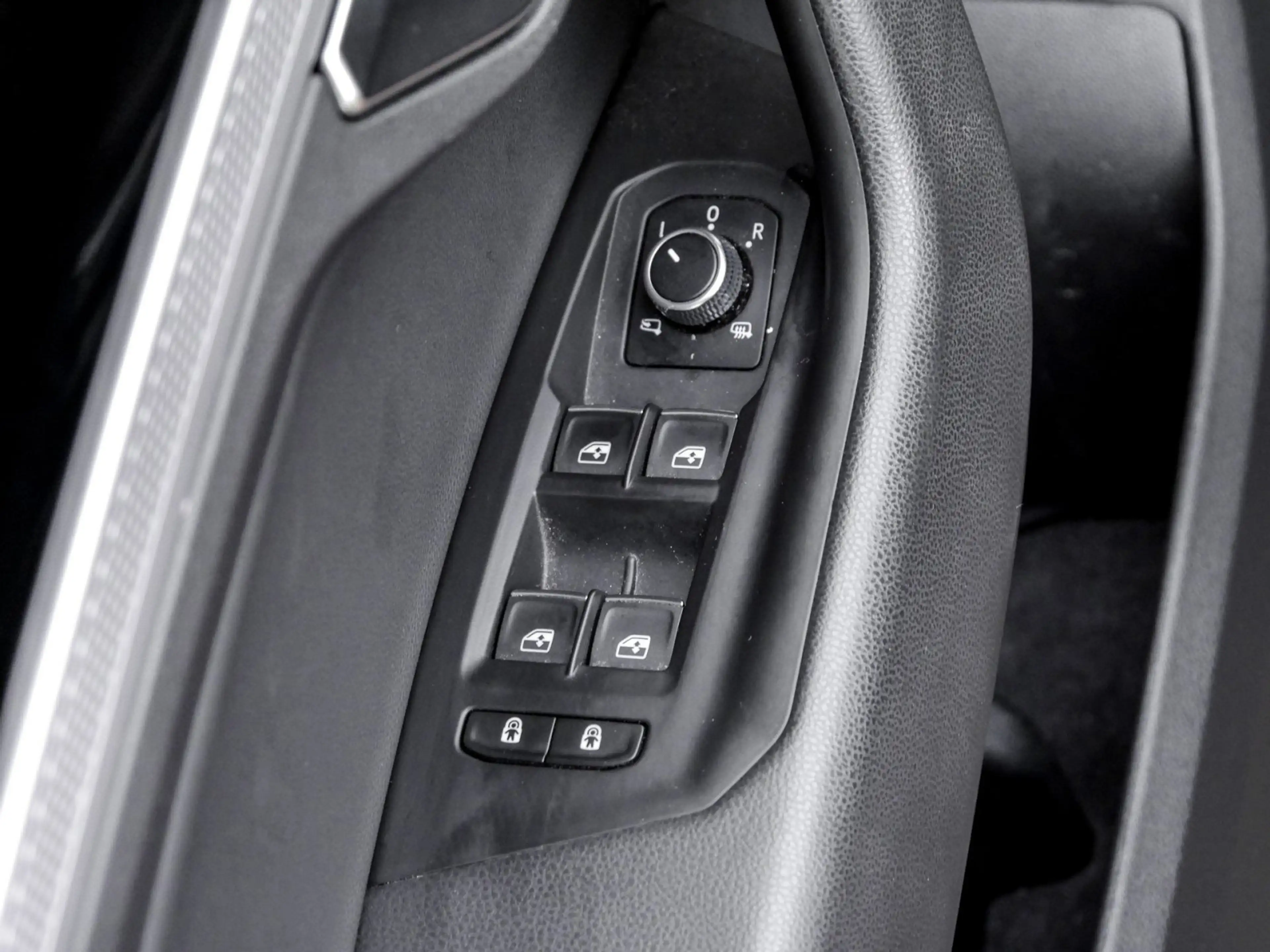 Volkswagen Touareg V6 TDI AHK Leder Luftf. Kamera Fahrass+ — photo 13