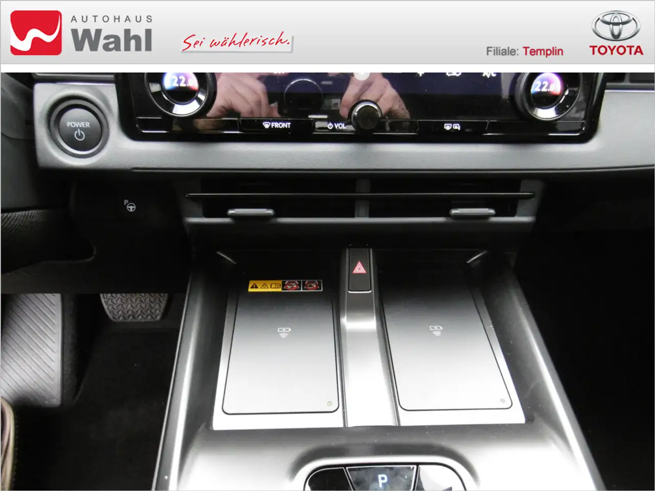 Toyota bZ4X AWD Lounge 11