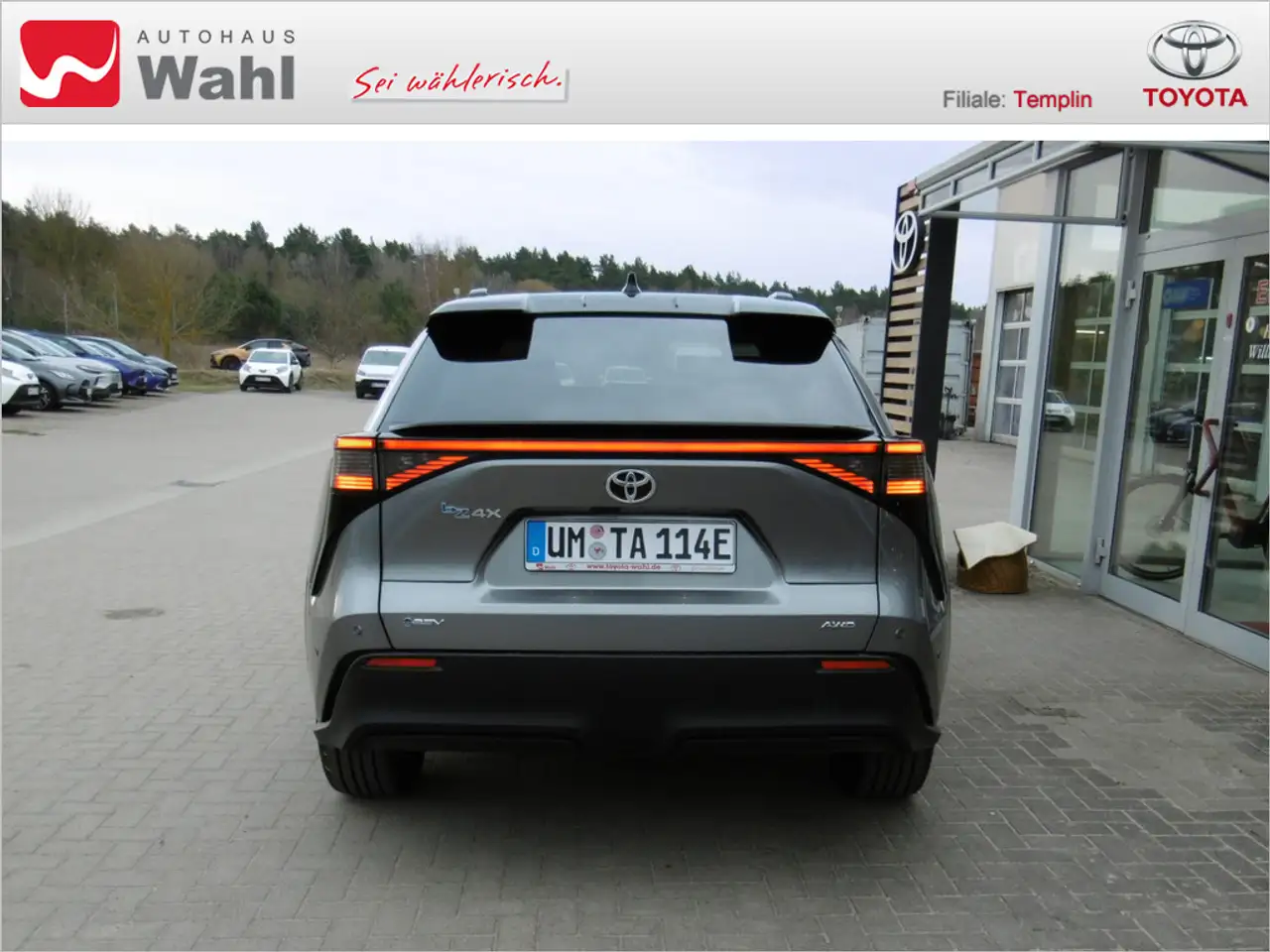 Toyota bZ4X AWD Lounge 4