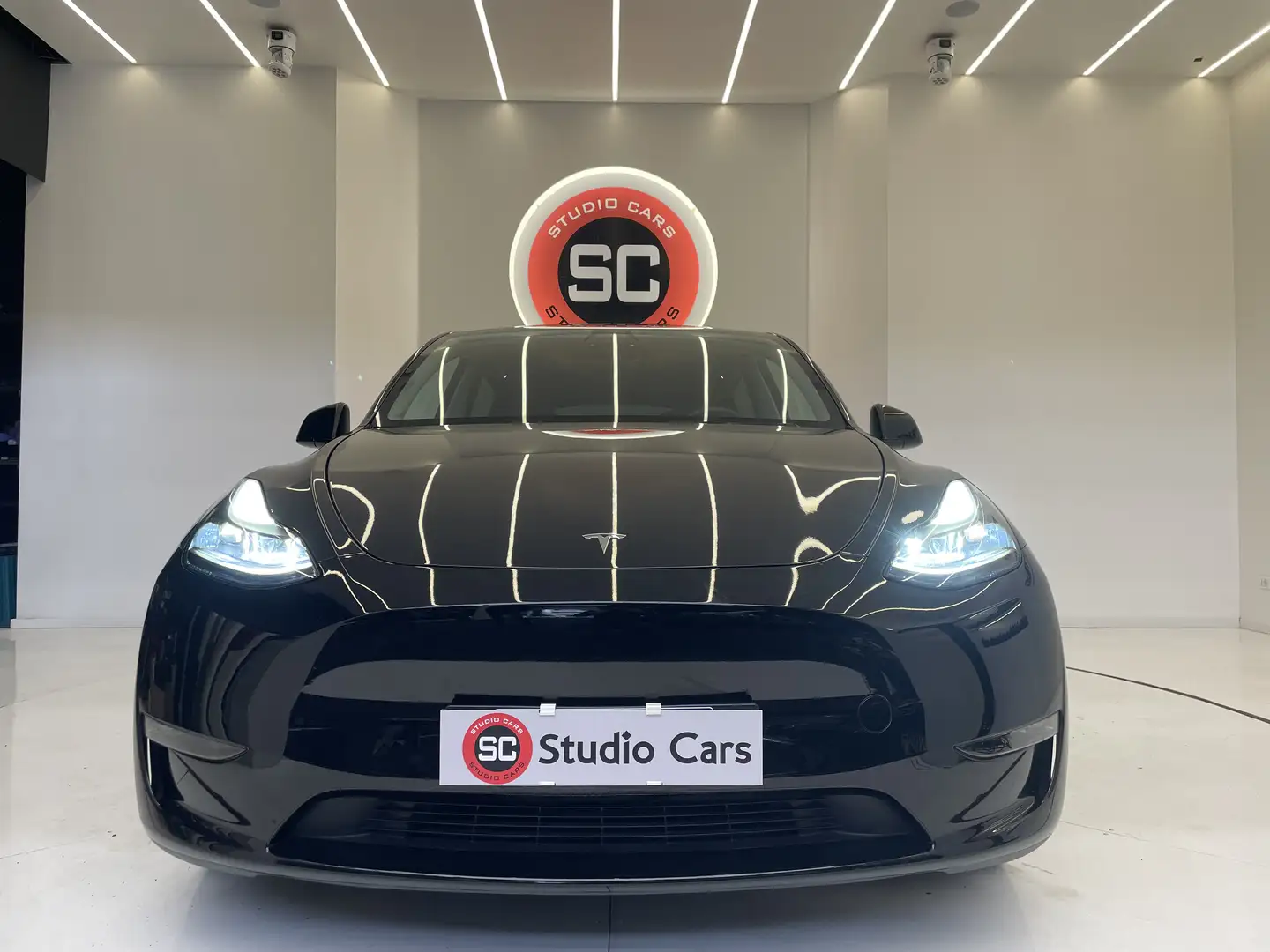 Tesla Model Y Performance Dual Motor awd - 1