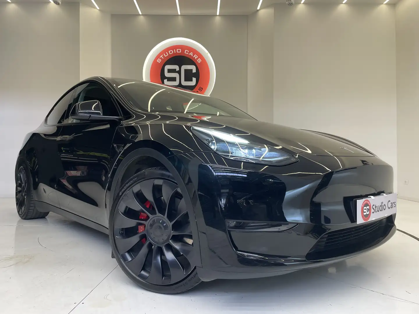 Tesla Model Y Performance Dual Motor awd - 2