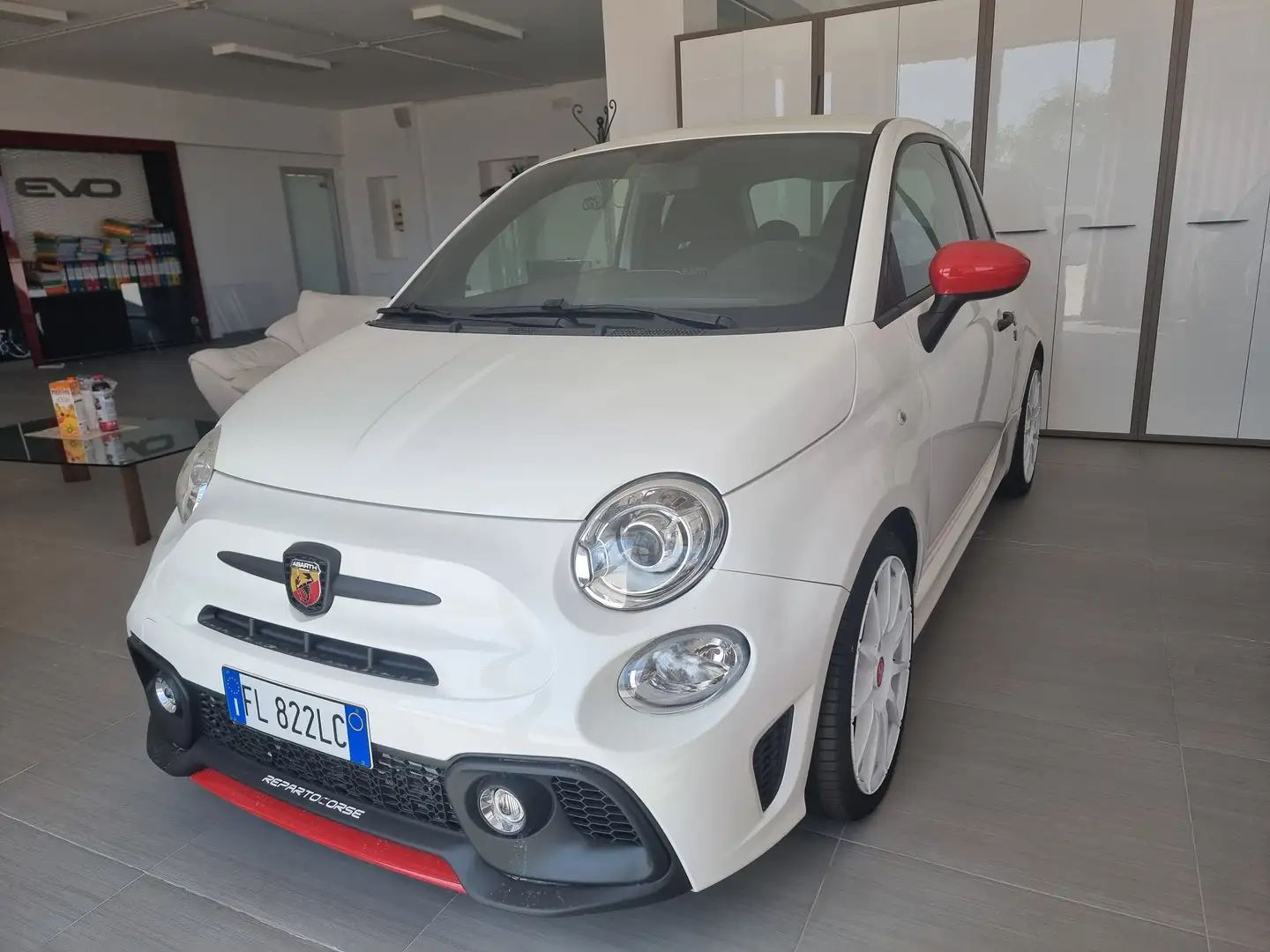 Fiat 595 Abarth 595C 1.4 t-jet Competizione 180cv,Chilometri Certi Bianco - 1