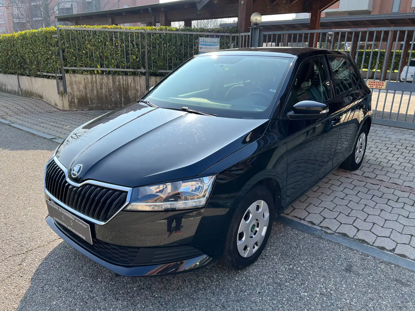 Skoda Fabia 1.0 mpi Design Edition Nero - 1