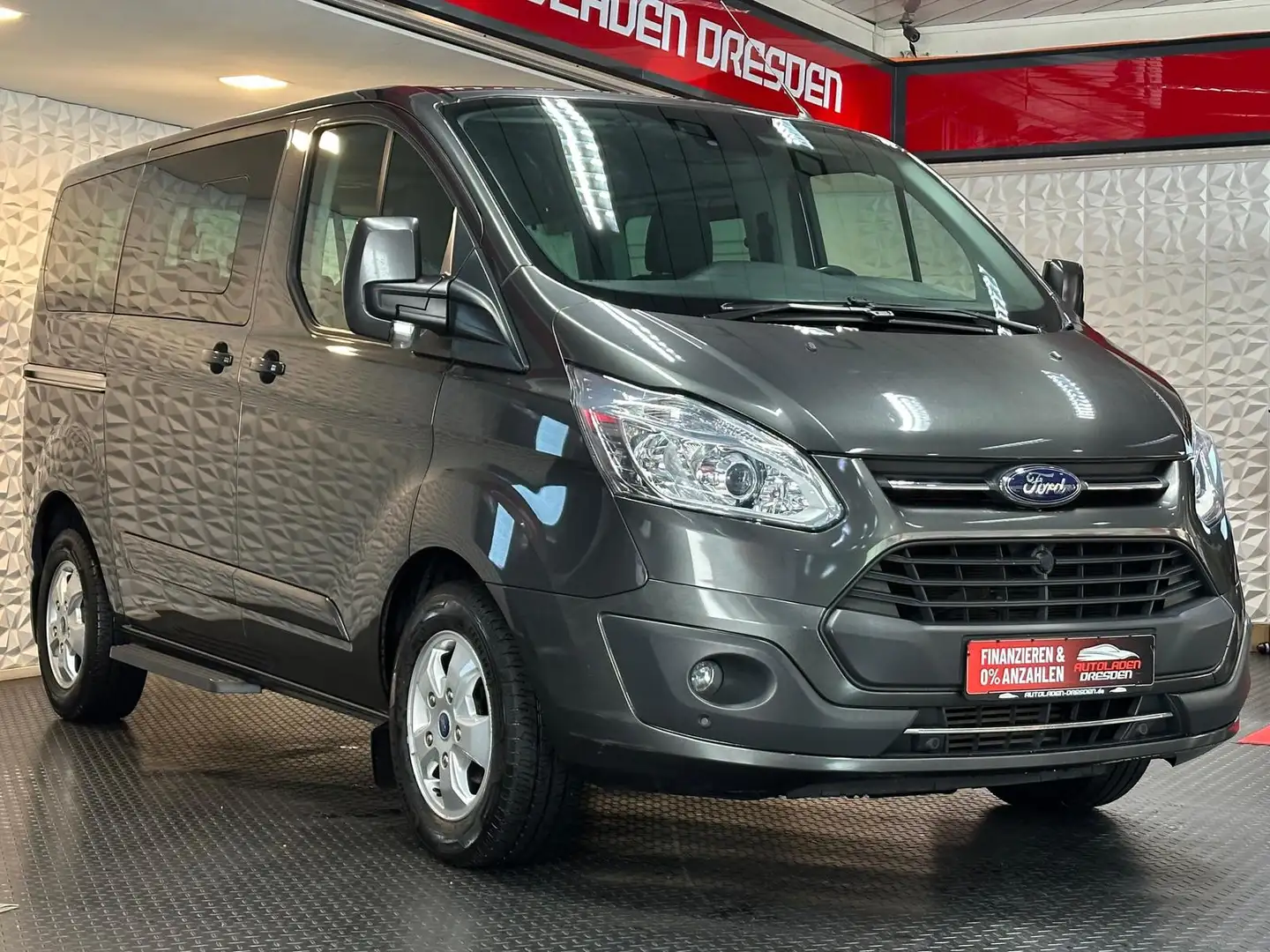 Ford Tourneo Custom 2.0TDCi TITANIUM* SHZ#FH#TEMP#AHK Grau - 2