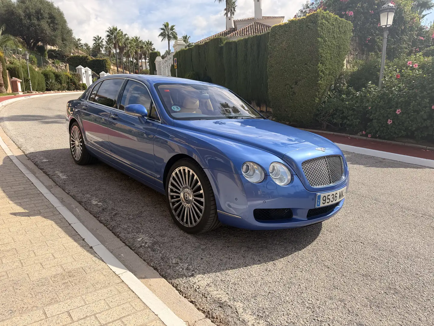 Bentley Flying Spur Continental - 2